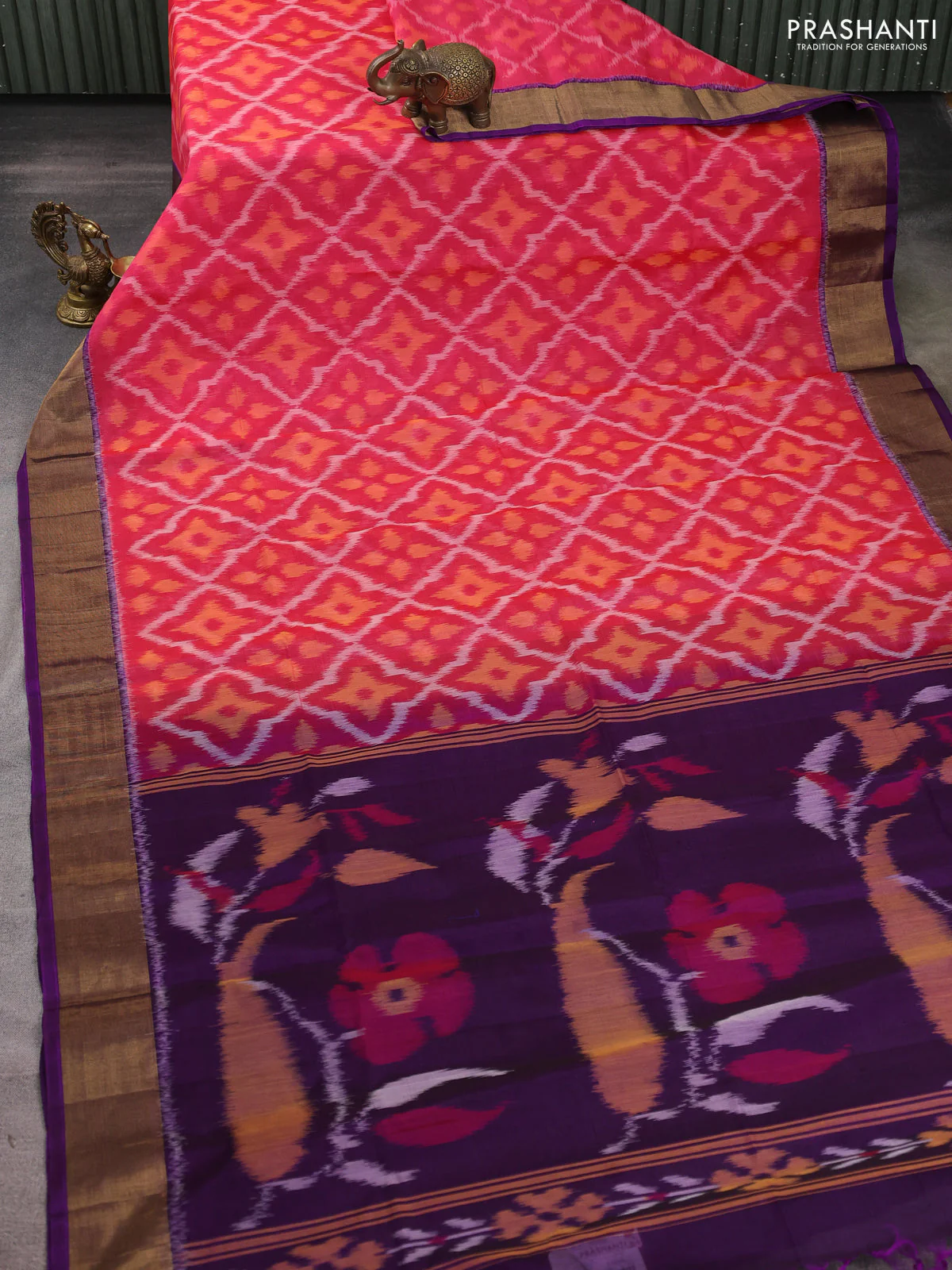 Ikat silk cotton saree pink and purple with allover ikat weaves and zari woven border - Image 2