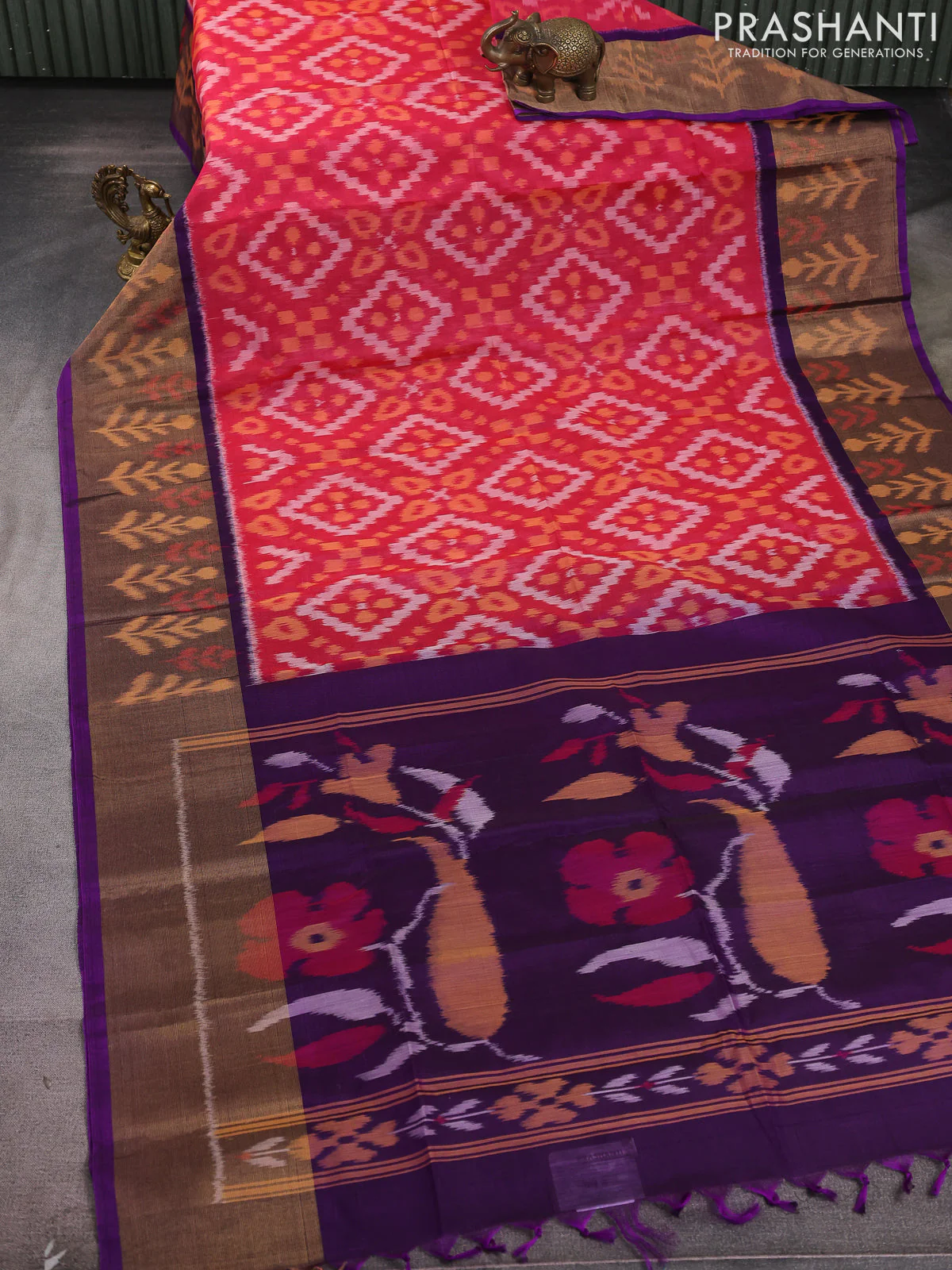 Ikat silk cotton saree pink shade and purple with allover ikat weaves and long zari woven ikat border - Image 2