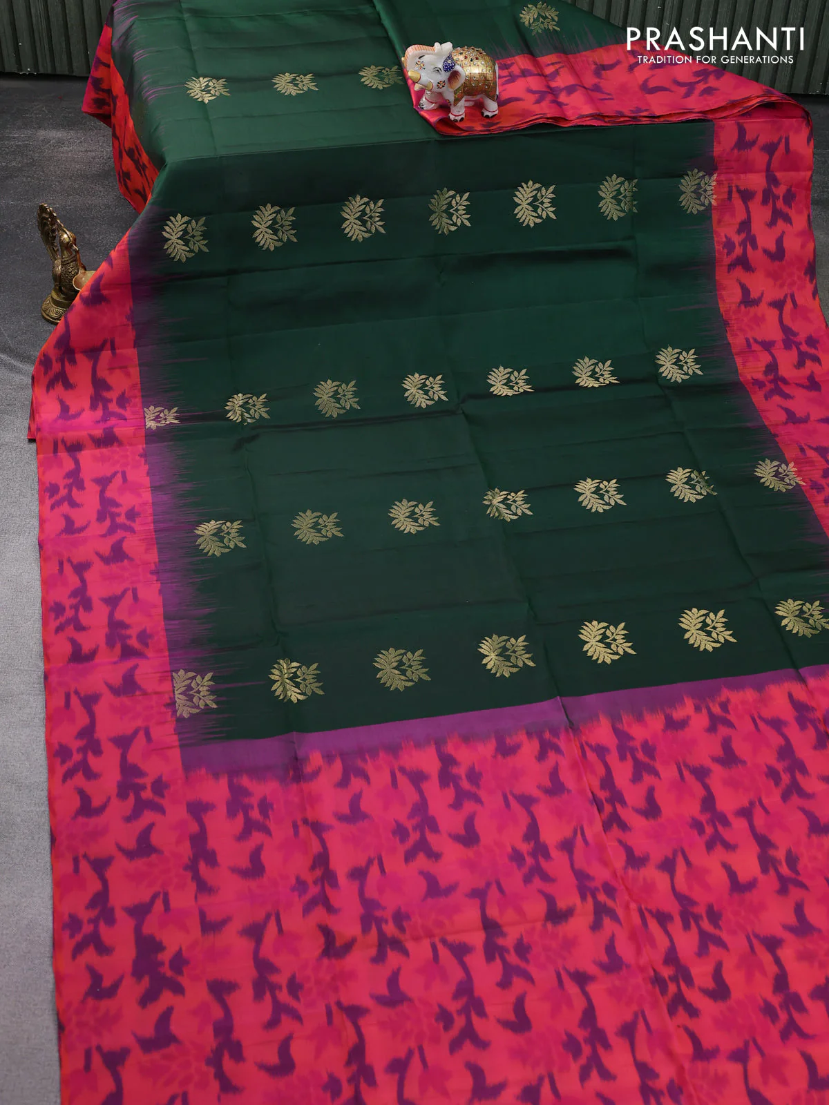 Ikat soft silk saree Dark green and dual shade of pinkish orange with zari woven buttas and ikat style border - Image 2