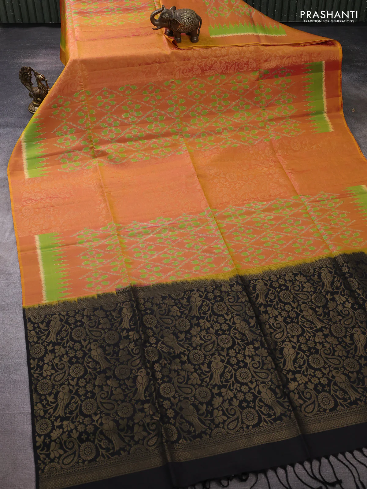 Ikat soft silk saree dual shade od pinkish red and black with allover ikat weaves and zari woven border - Image 2