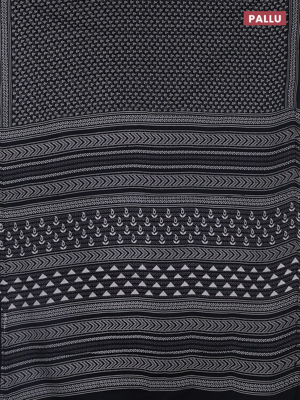 Jaipur cotton saree black with allover dabu prints and printed border - Image 3