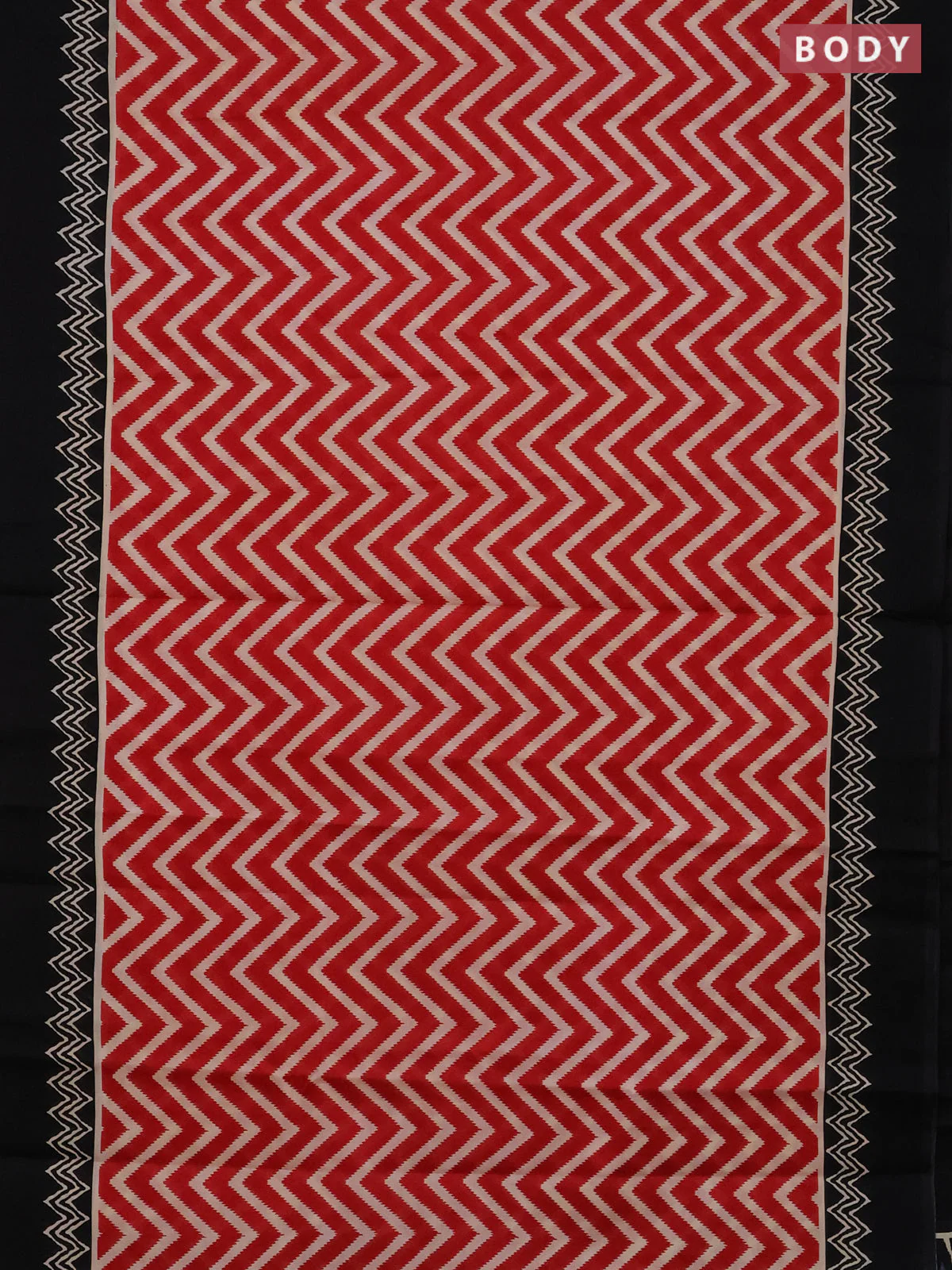 Jaipur cotton saree red and black with allover zig zag prints and printed border - Image 2