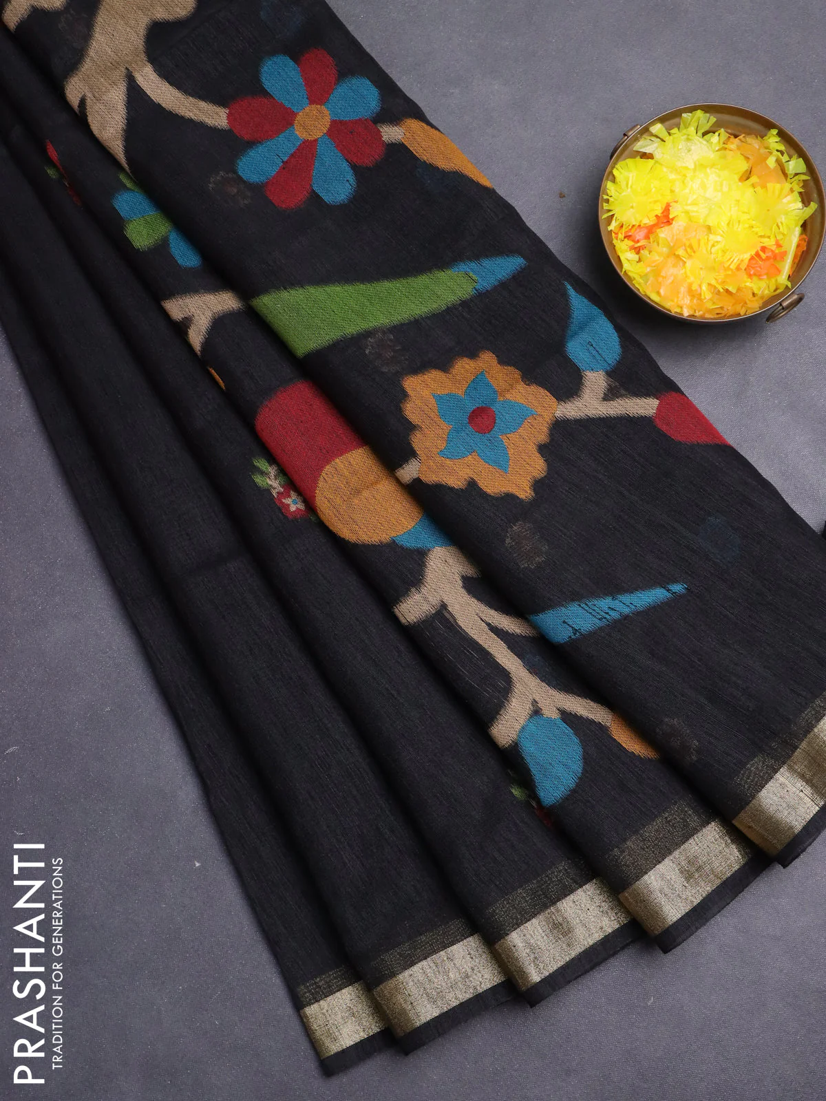 Jute saree black with floral thread woven buttas and jamdhani pallu - Image 2