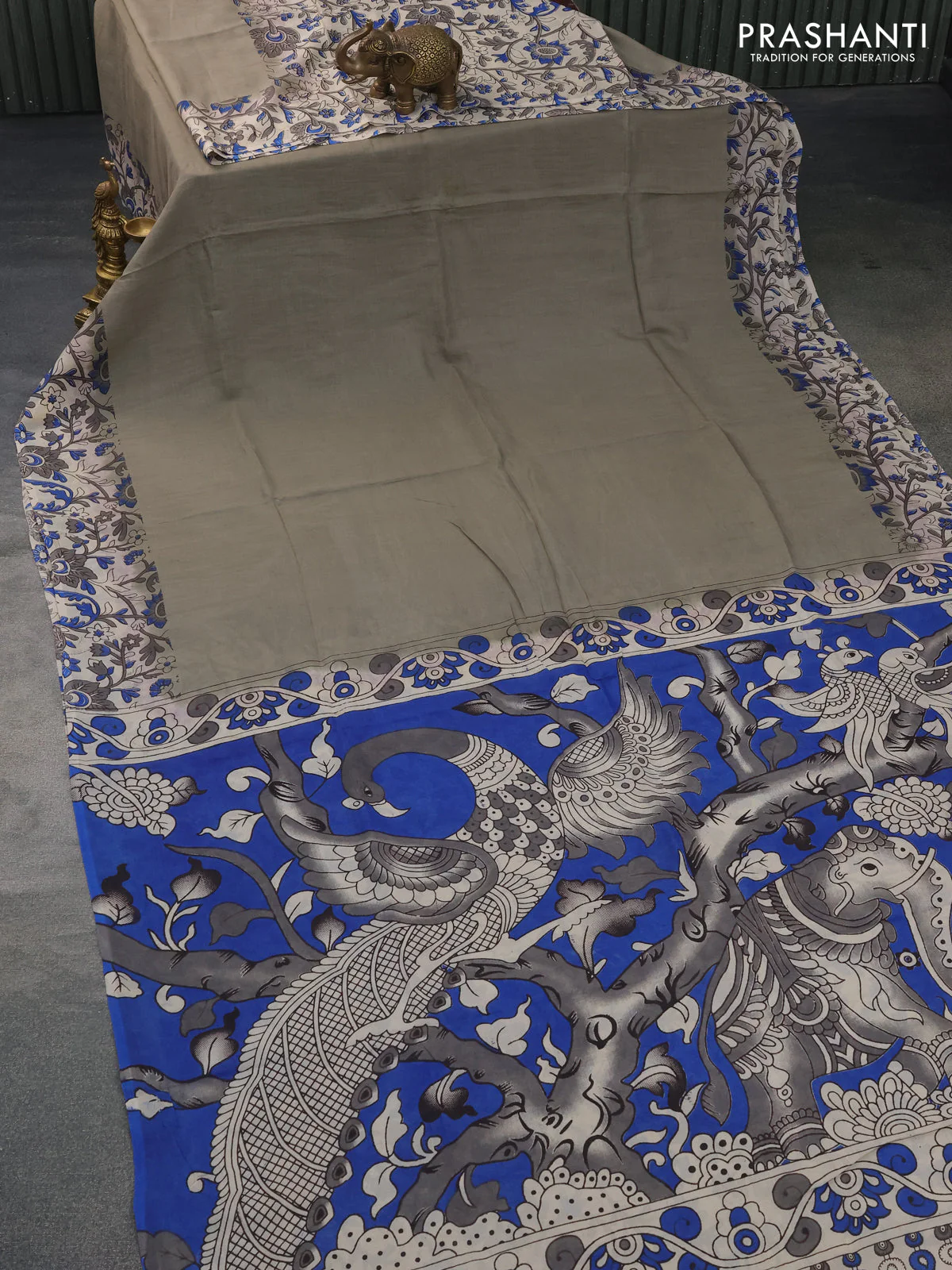 Kalamkari semi silk partly saree grey and cream with plain body and printed border - Image 2