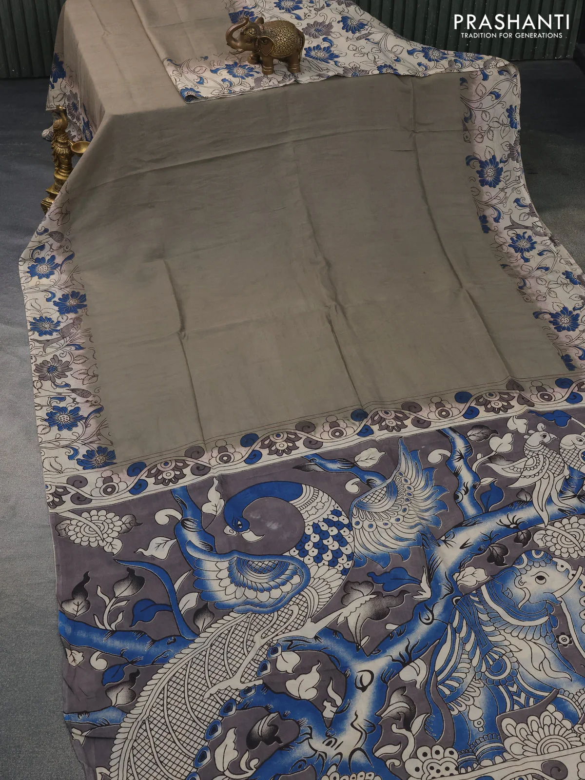 Kalamkari semi silk partly saree grey shade and cream with plain body and printed border - Image 2