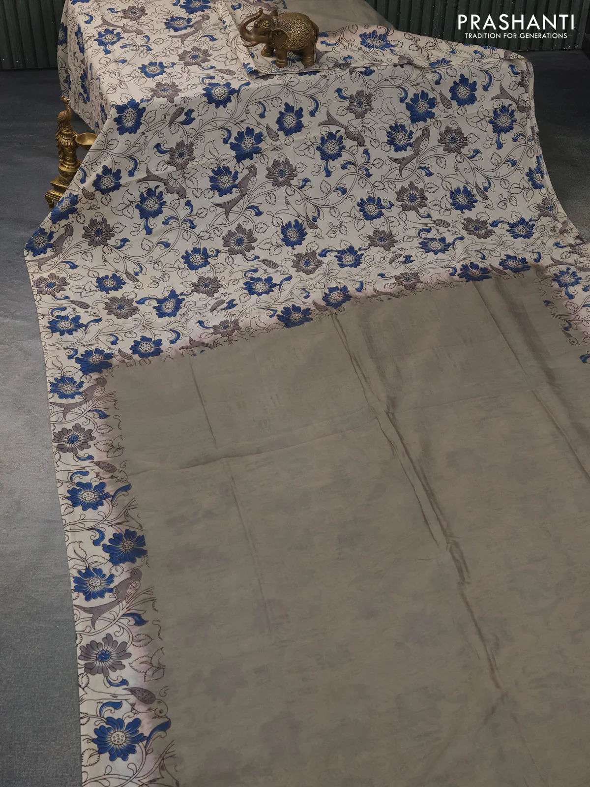 Kalamkari semi silk partly saree grey shade and cream with plain body and printed border - Image 3