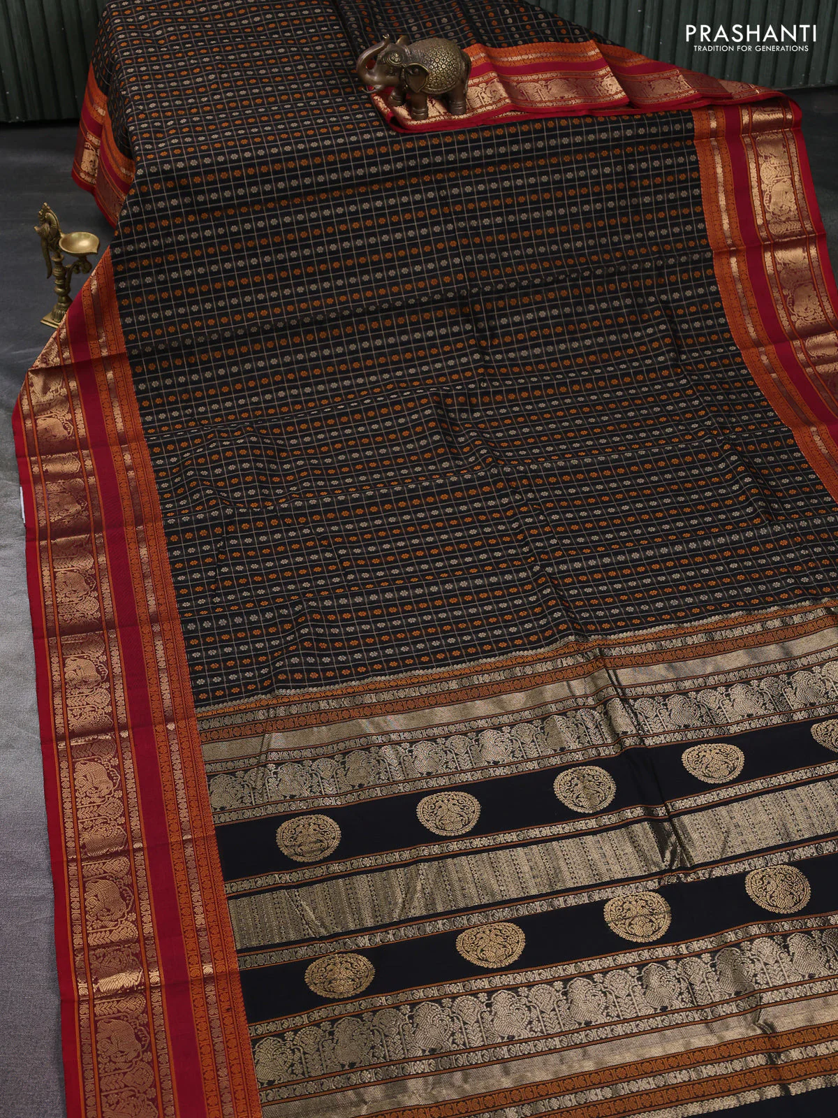 Kanchi cotton saree black and maroon with allover thread checks & buttas and rettapet zari woven butta border - Image 2