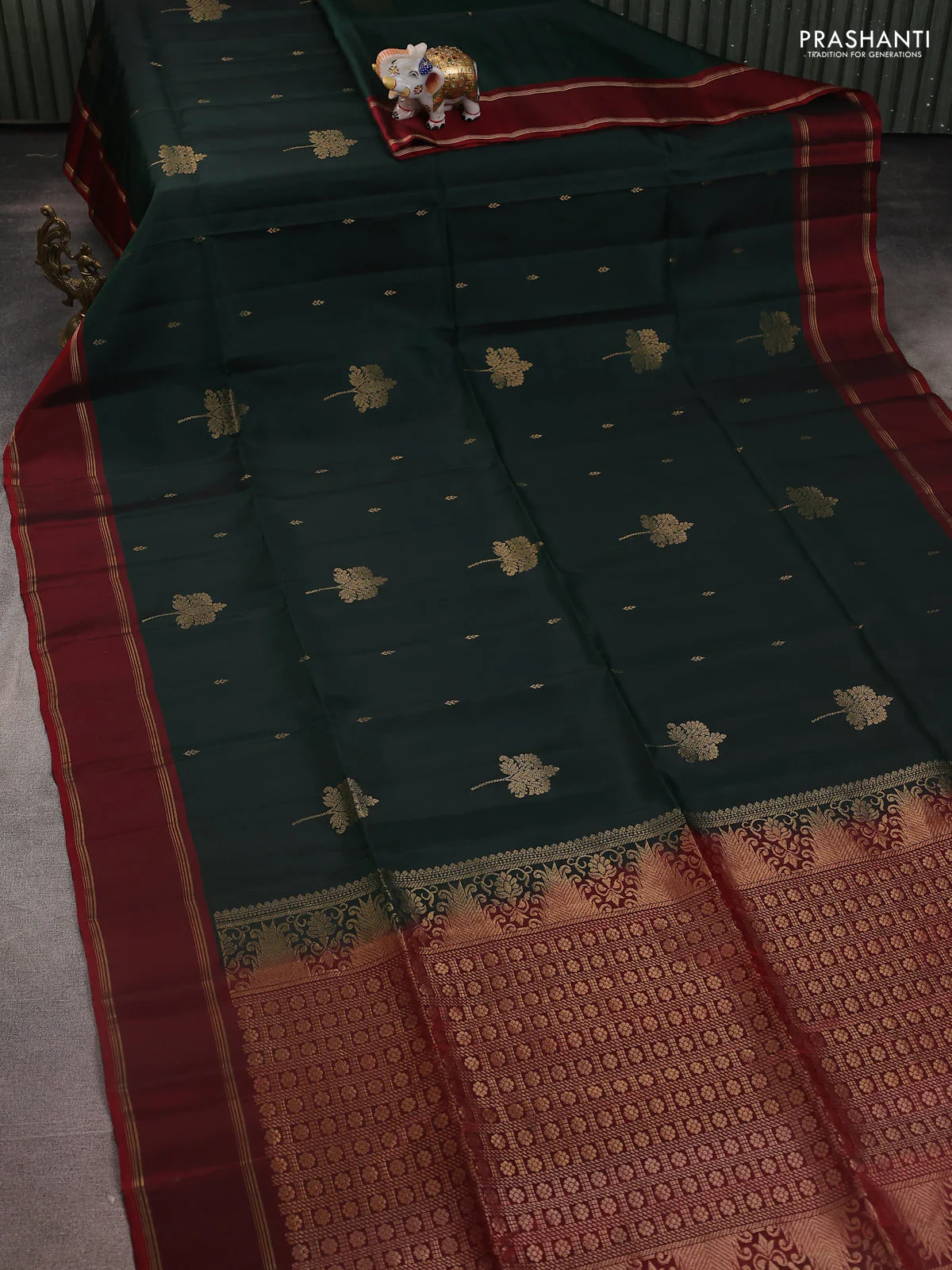 Kanchipuram silk saree bottle green and maroon with zari woven buttas and rettapet zari woven border - Image 2