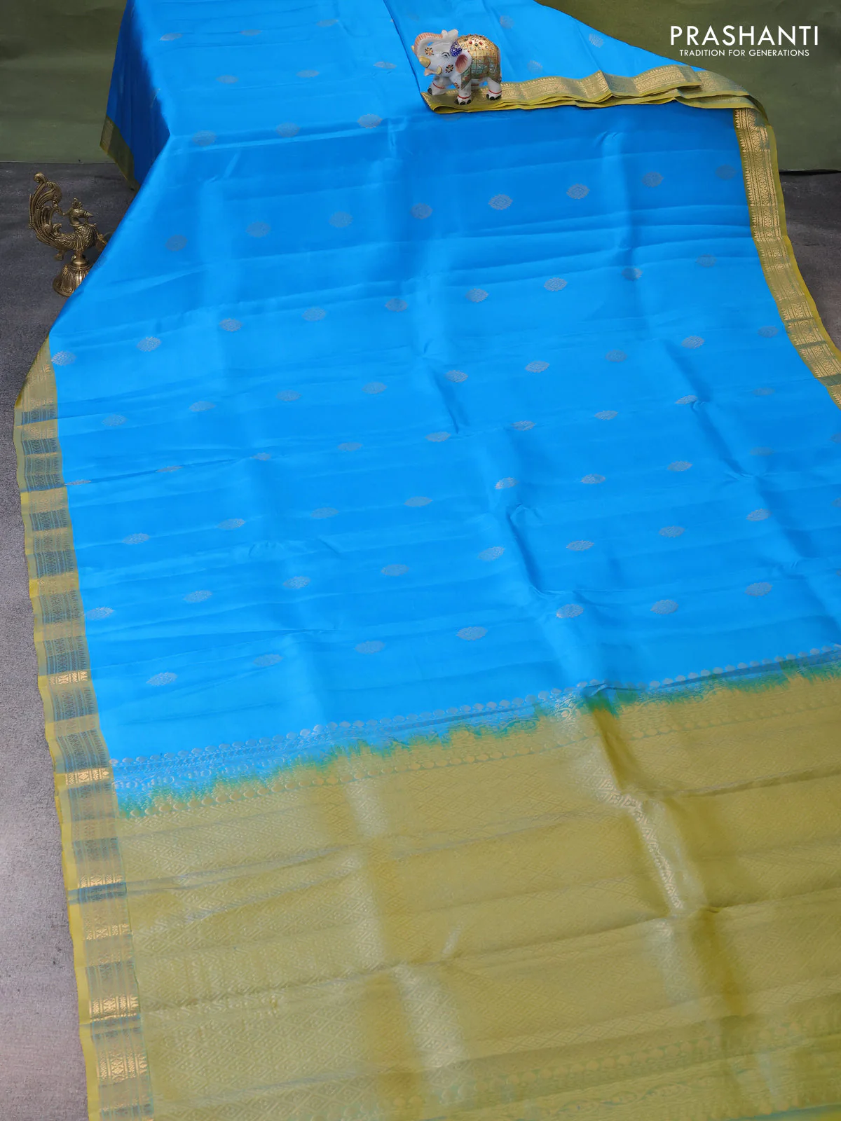 Kanchipuram silk saree cs blue and green shade with zari woven buttas and zari woven border - Image 2