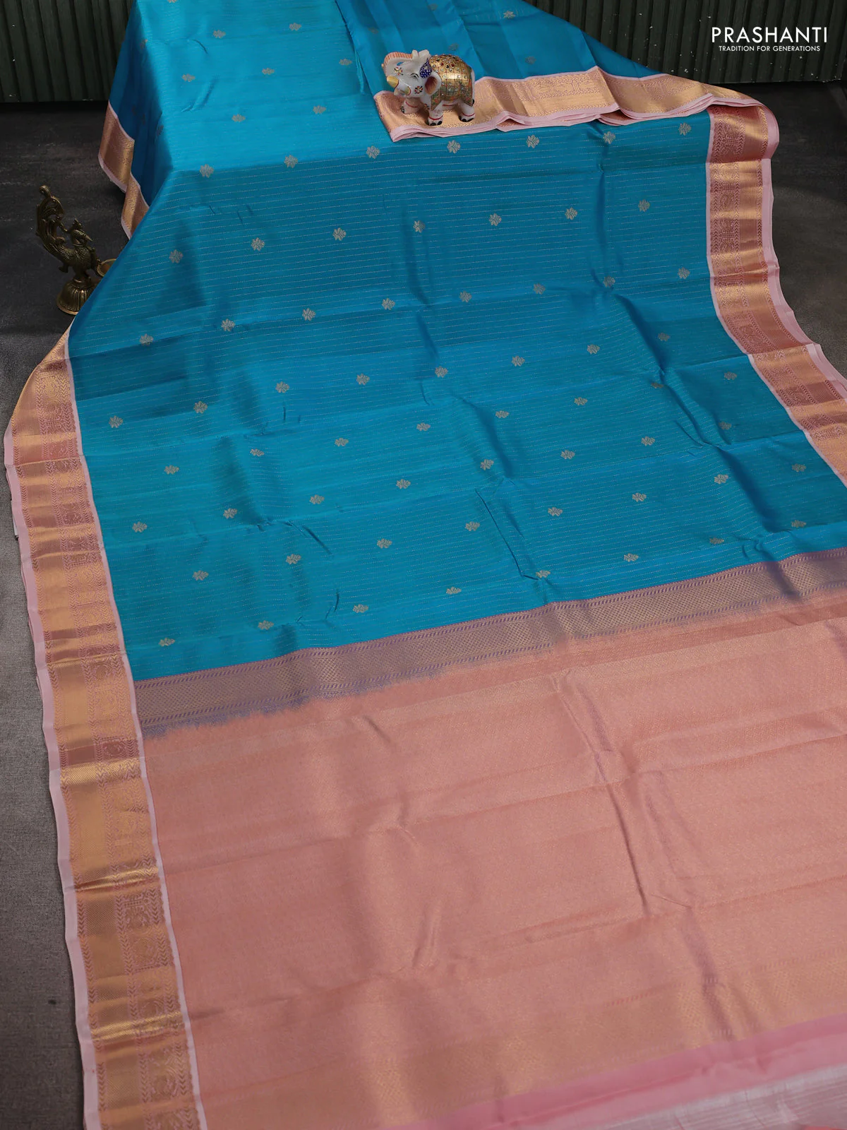 Kanchipuram silk saree cs blue and peach shade with allover zari stripe pattern and zari woven korvai border - Image 2