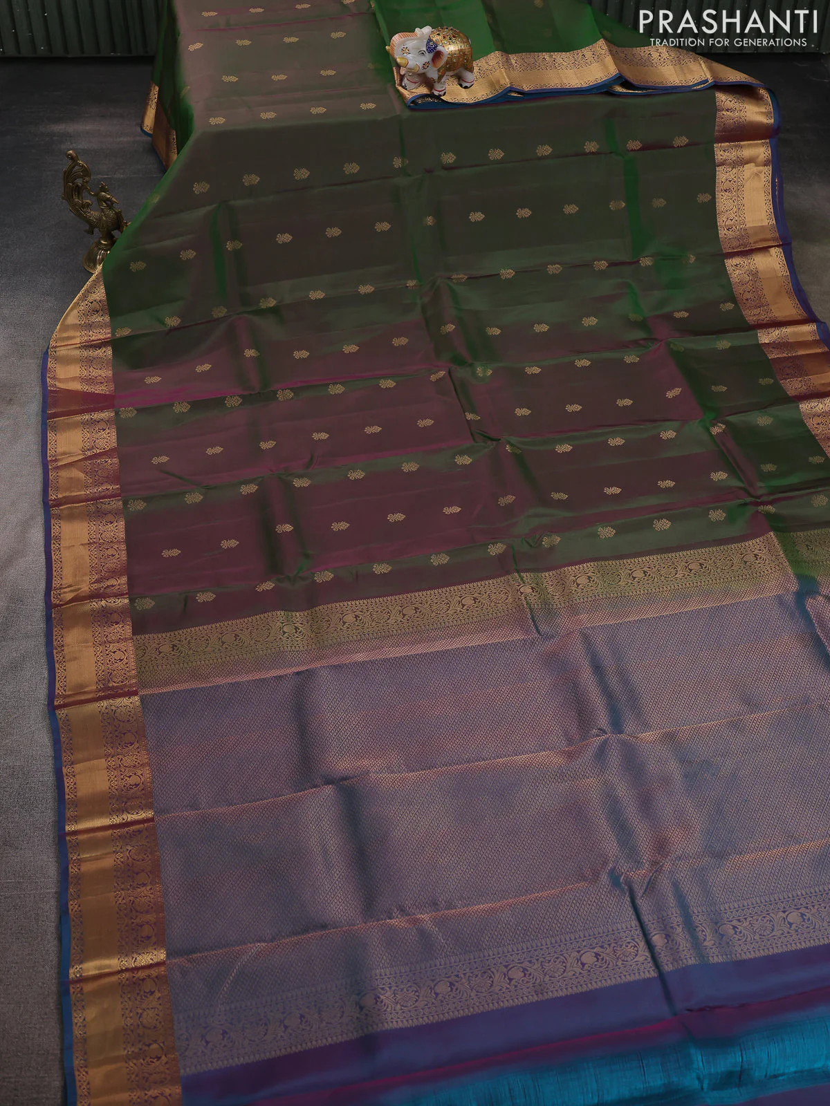 Kanchipuram silk saree dual shade of green and teal green with allover zari woven butas and zari woven korvai border - Image 2