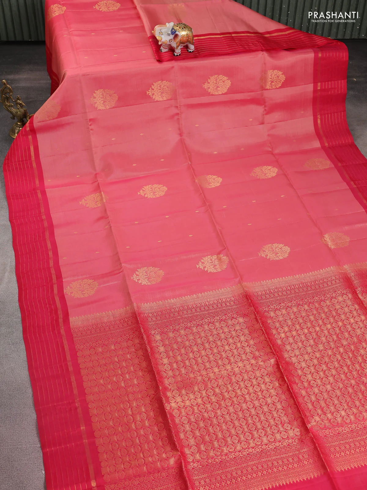 Kanchipuram silk saree peach pink shade and pink with allover zari woven buttas and zari woven border - Image 2