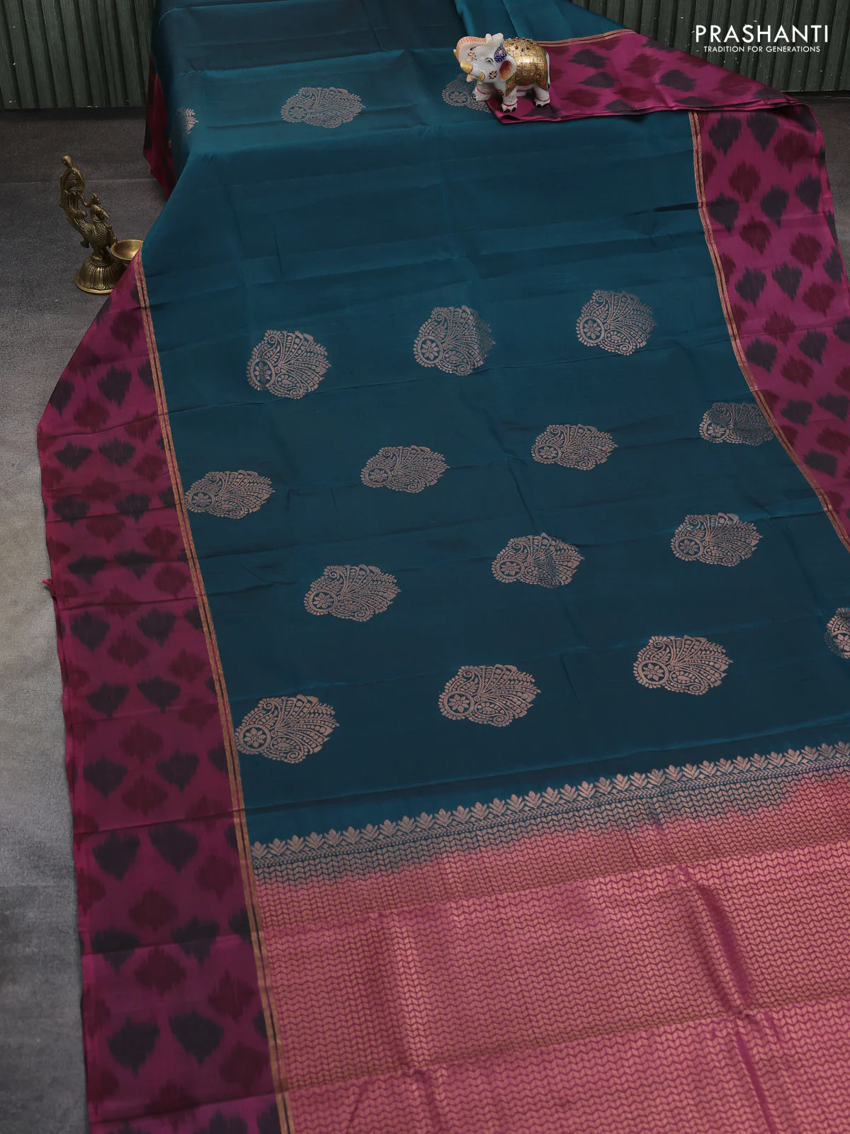 Kanchipuram silk saree peacock green and peach pink with copper zari woven buttas and copper ikat woven border - Image 2