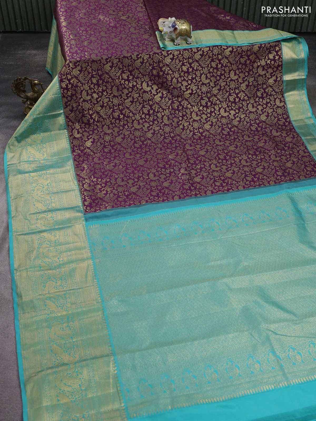 Kanchipuram silk saree purple and teal blue with allover zari woven brocade weaves and long zari woven border - Image 2