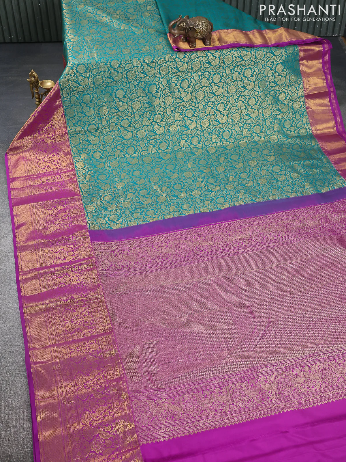 Kanchipuram silk saree teal green and purple with allover zari woven brocade weaves and long zari woven border - Image 2