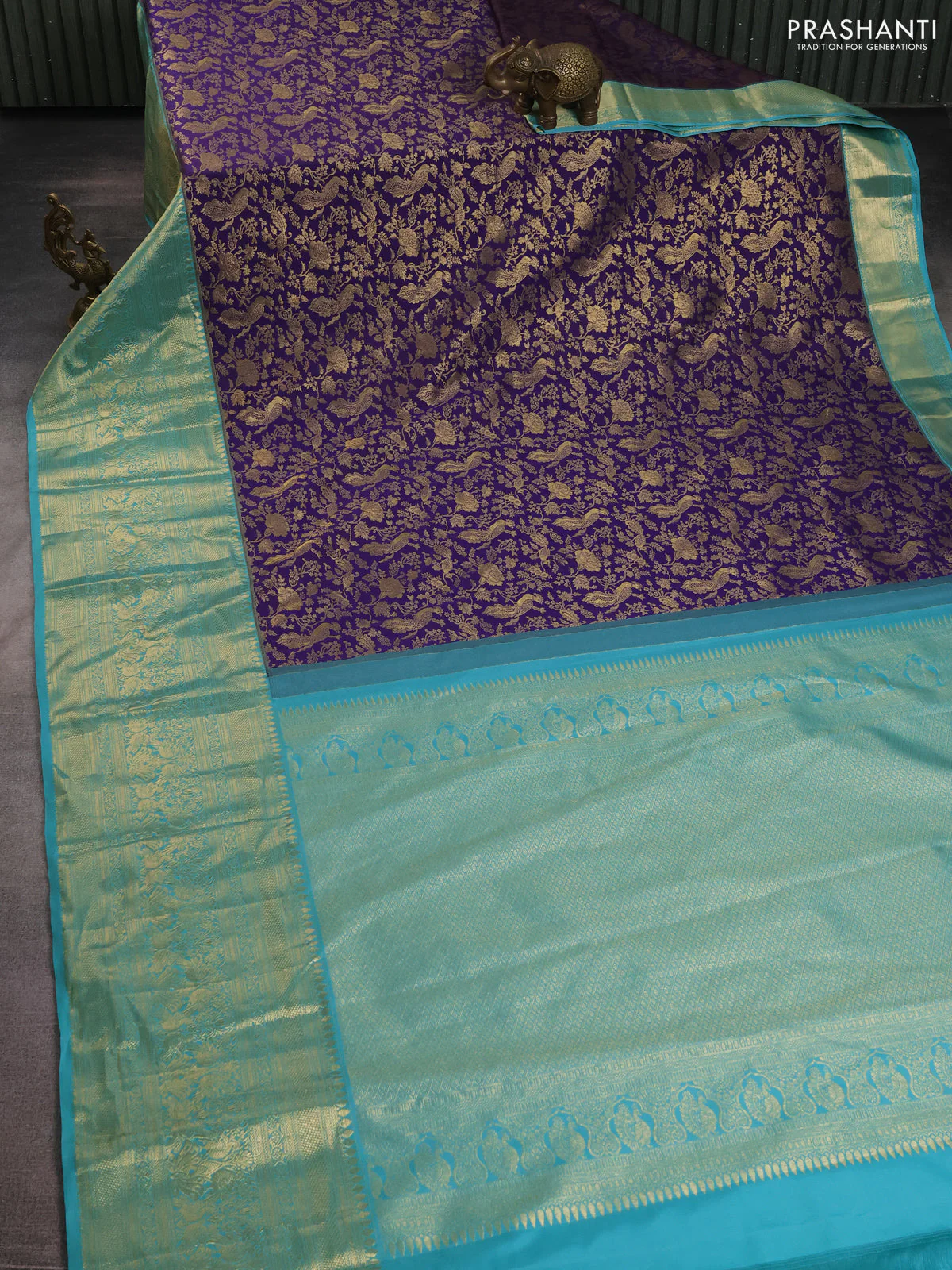 Kanchipuram silk saree violet and teal blue with allover zari woven brocade weaves and long zari woven border - Image 2