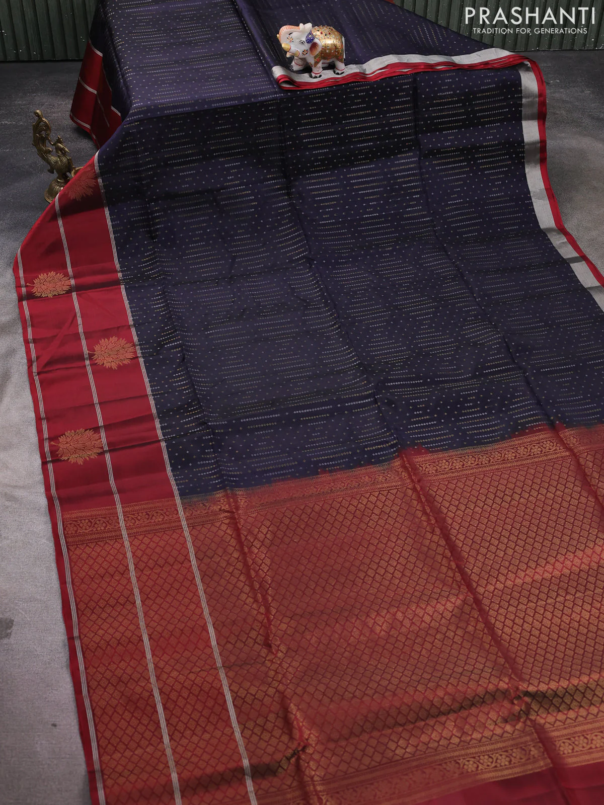 Kanchipuram soft silk saree black and maroon with allover silver & zari weaves and long zari woven butta border - Image 6