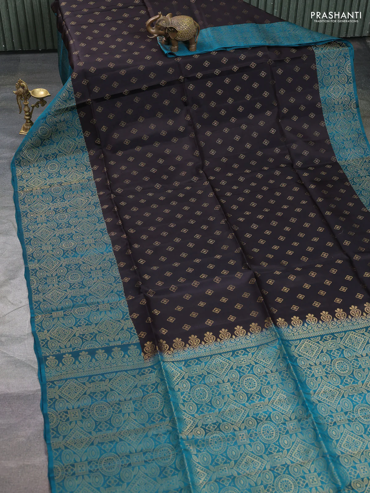 Kanchipuram soft silk saree coffee brown and peacock green with allover zari woven buttas and long zari woven border - Image 2