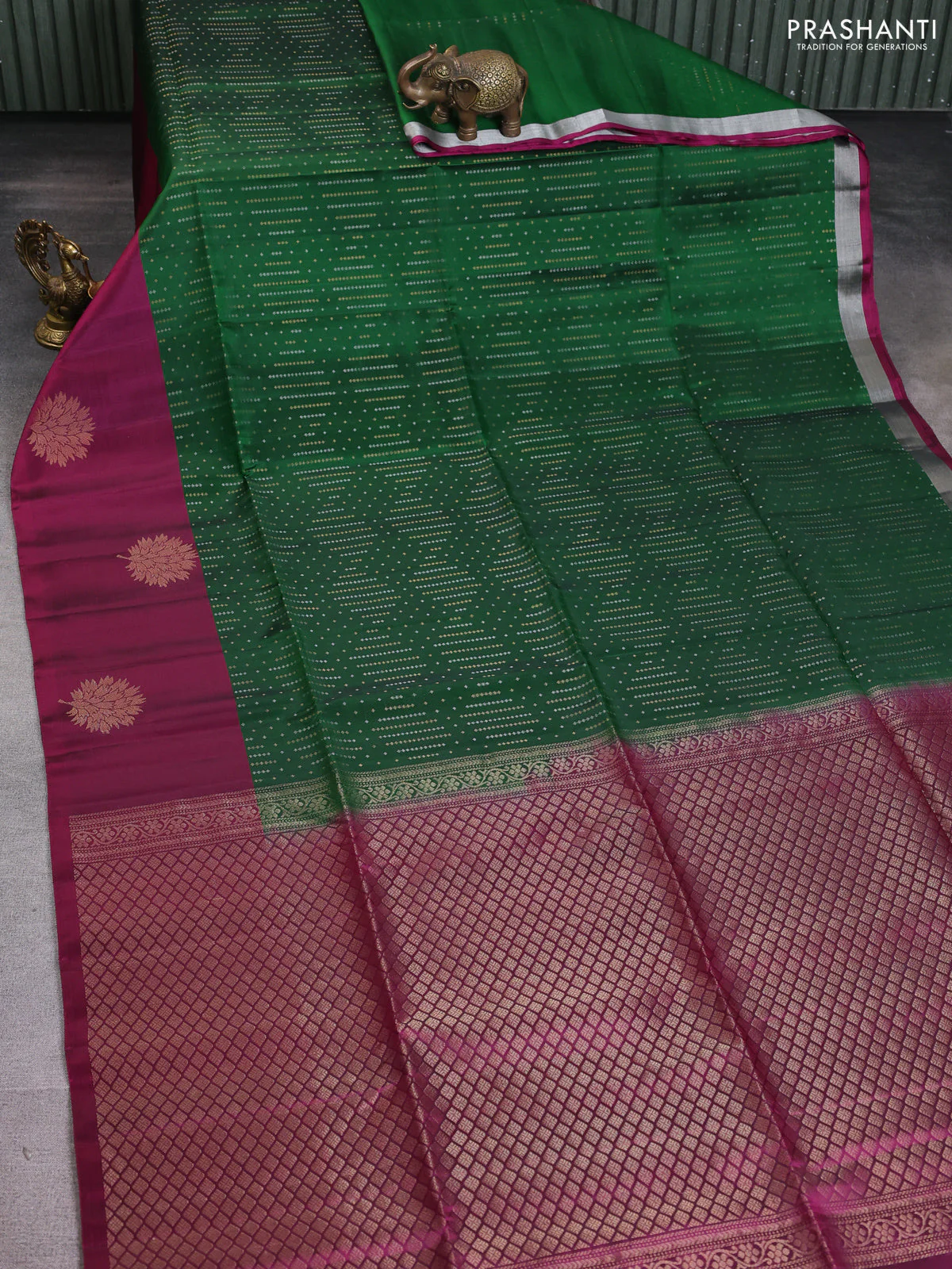 Kanchipuram soft silk saree green and dark magenta pink with allover silver & gold zari weaves and zari woven butta border - Image 2