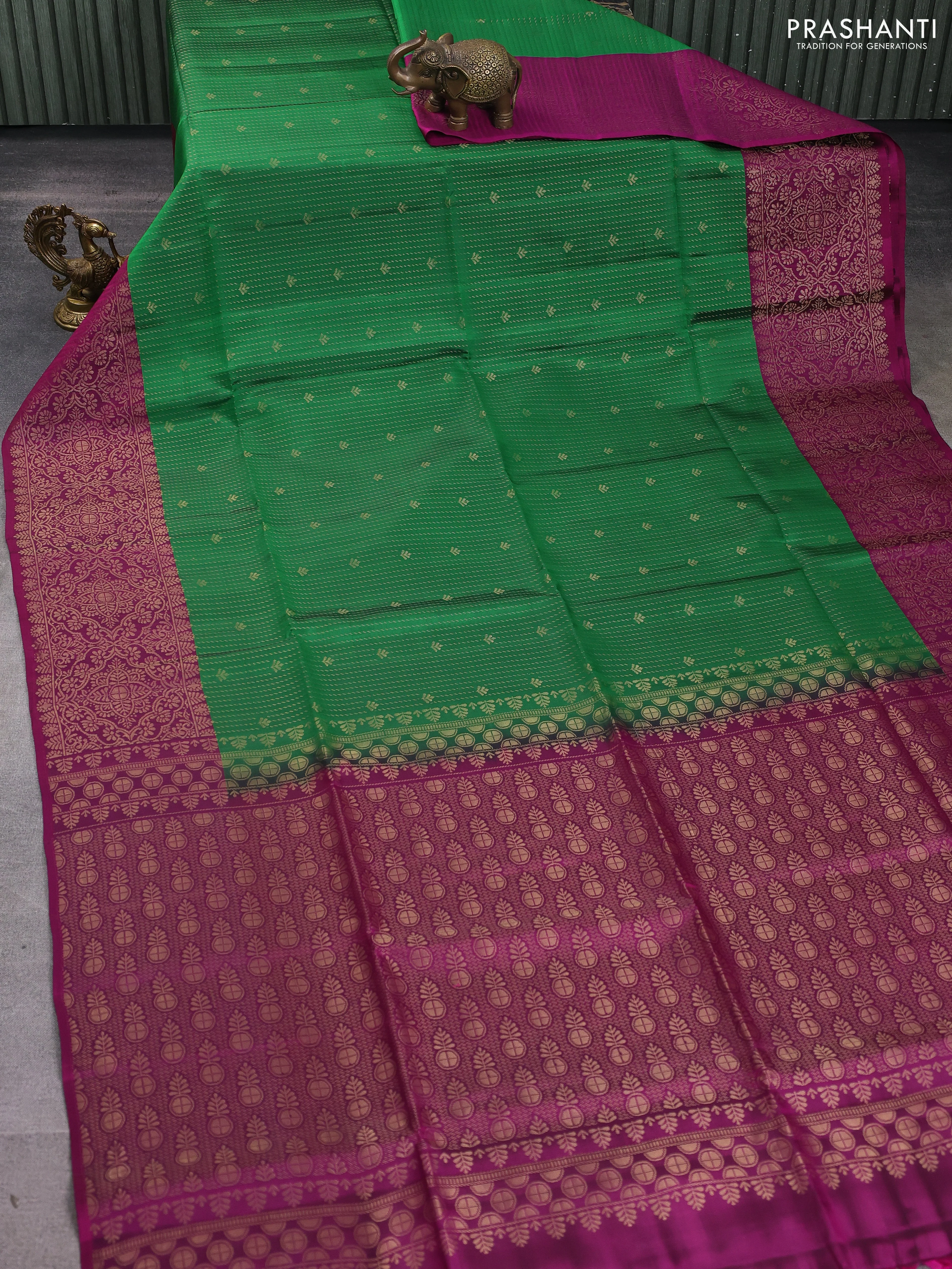Kanchipuram soft silk saree light green and magenta pink with allover zari weaves & buttas and zari woven border - Image 2