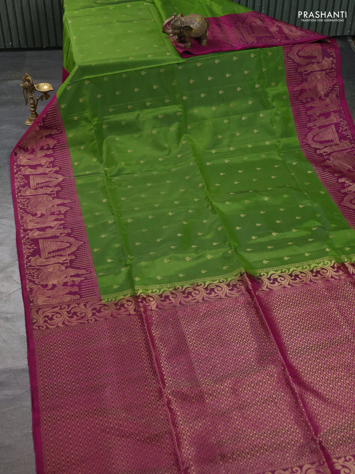 Kanchipuram soft silk saree light green and magenta pink with allover zari woven buttas and long zari woven border - Image 2