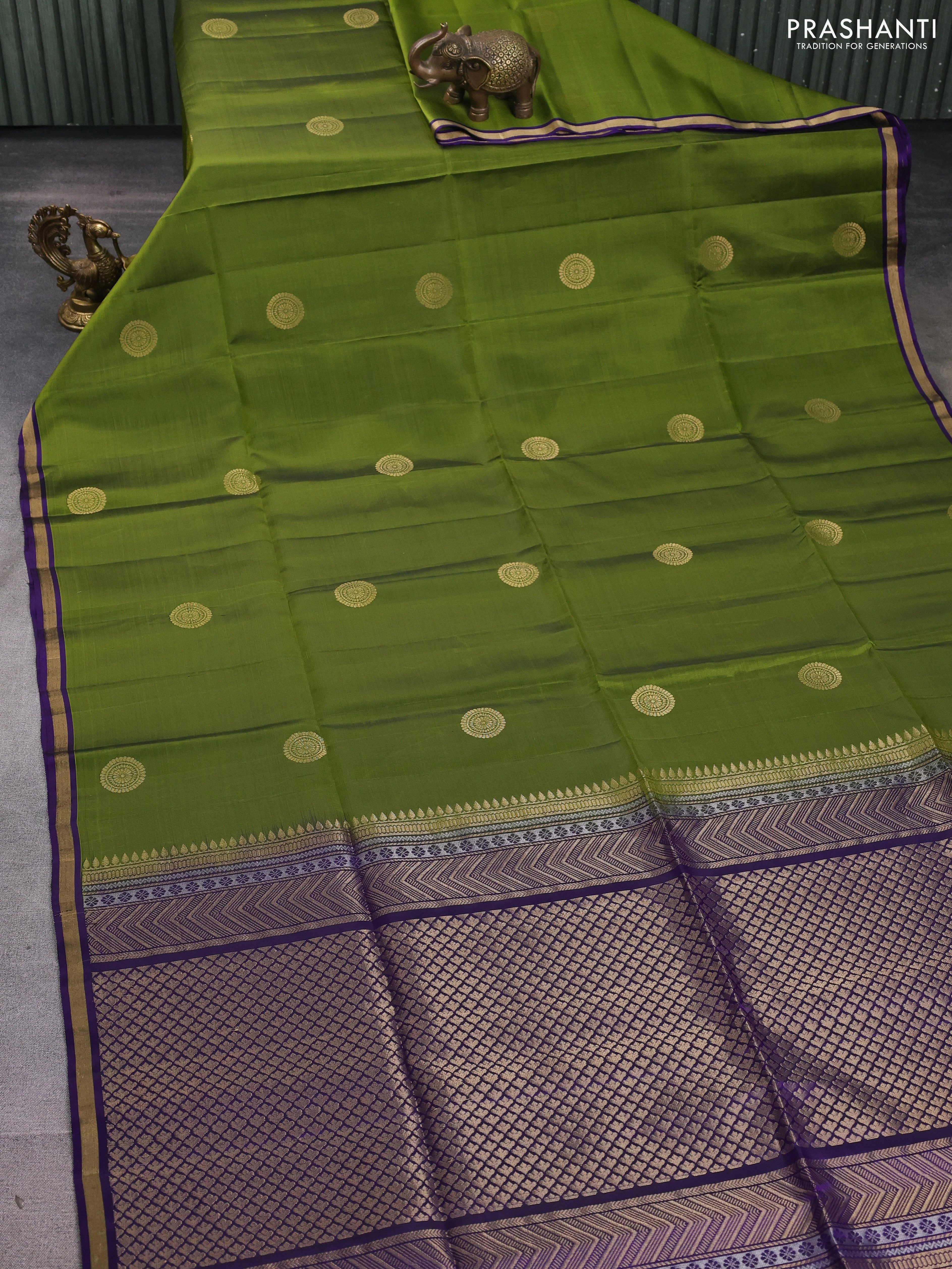 Kanchipuram soft silk saree mehendi green and violet with zari woven buttas and zari woven border - Image 2