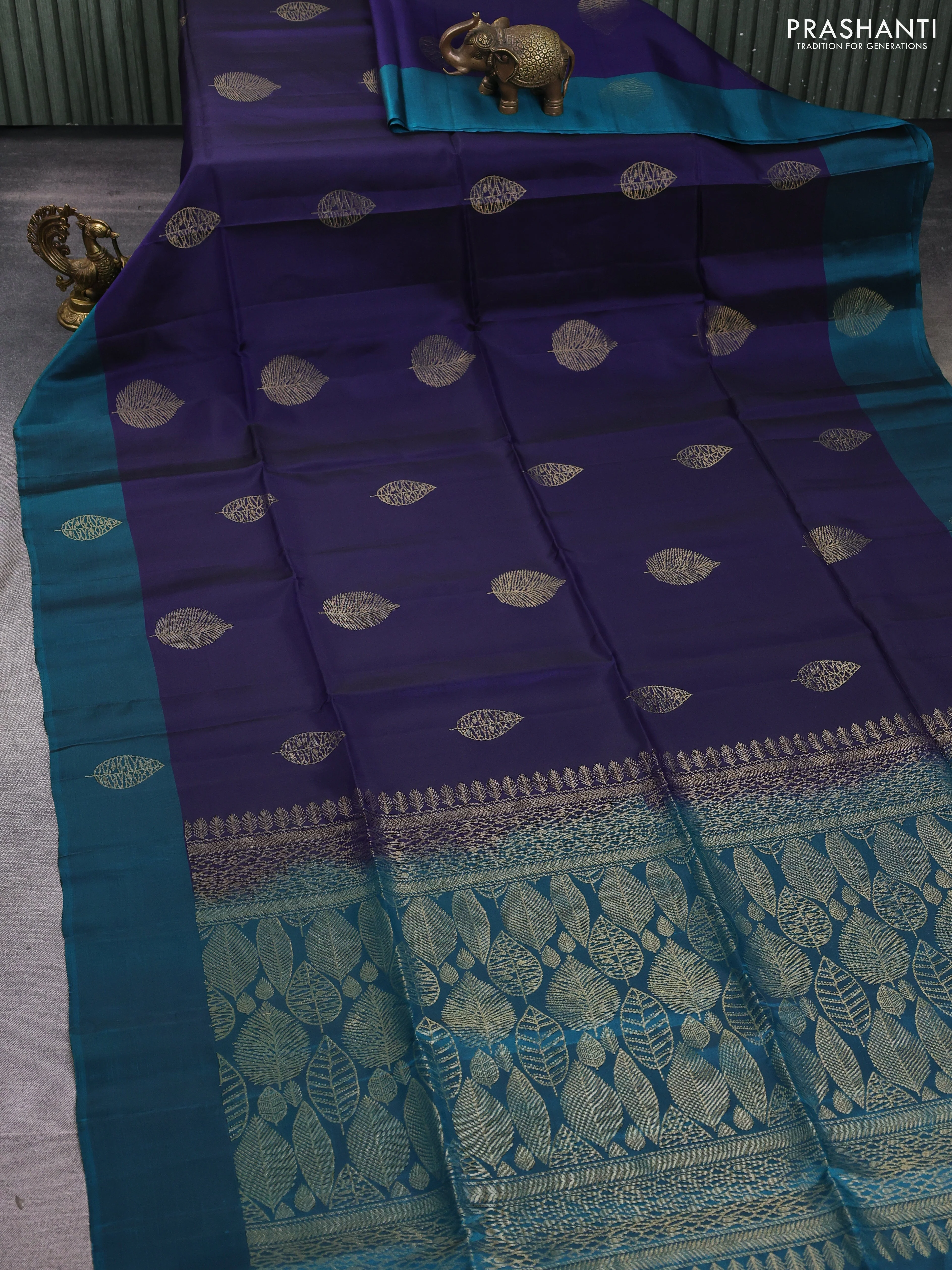 Kanchipuram soft silk saree navy blue and peacock green with zari woven buttas and zari woven butta border - Image 2