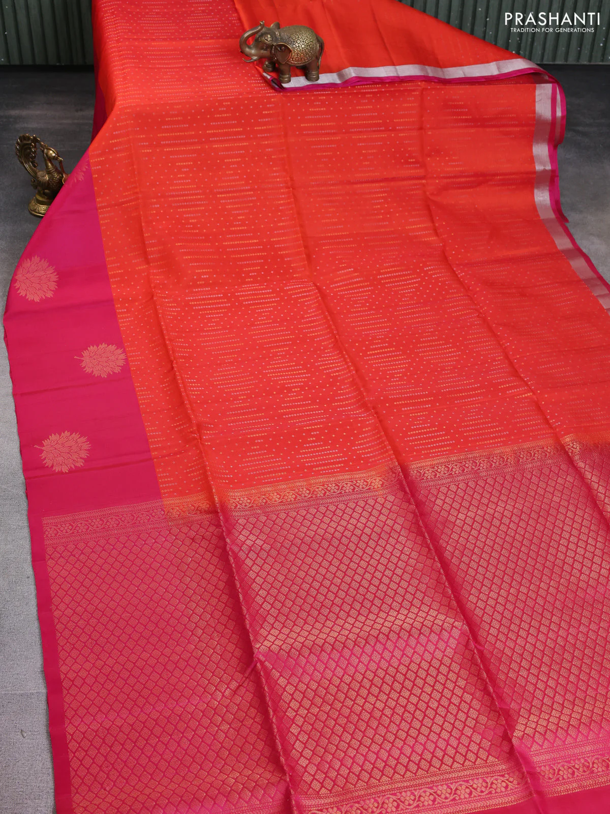 Kanchipuram soft silk saree orange and pink with allover silver & gold zari weaves and zari woven butta border - Image 2