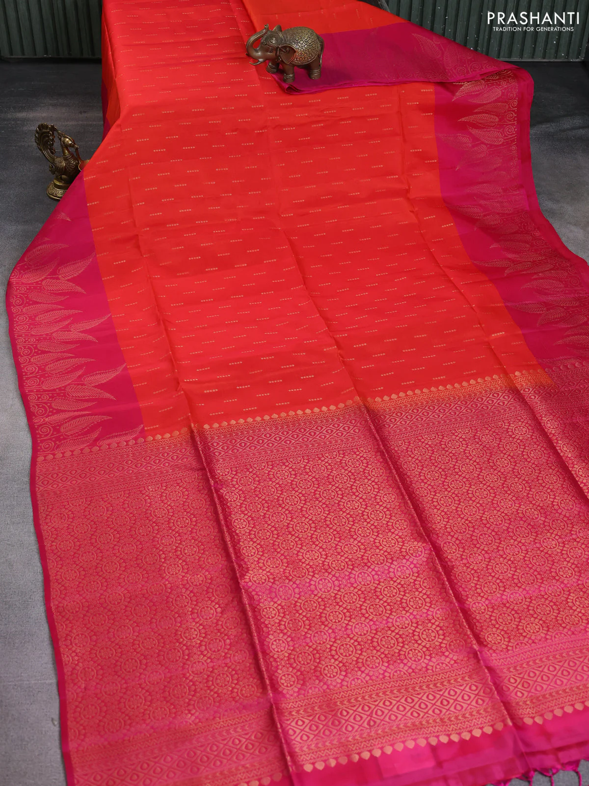 Kanchipuram soft silk saree orange and pink with allover zari woven buttas and long zari woven leaf border - Image 2