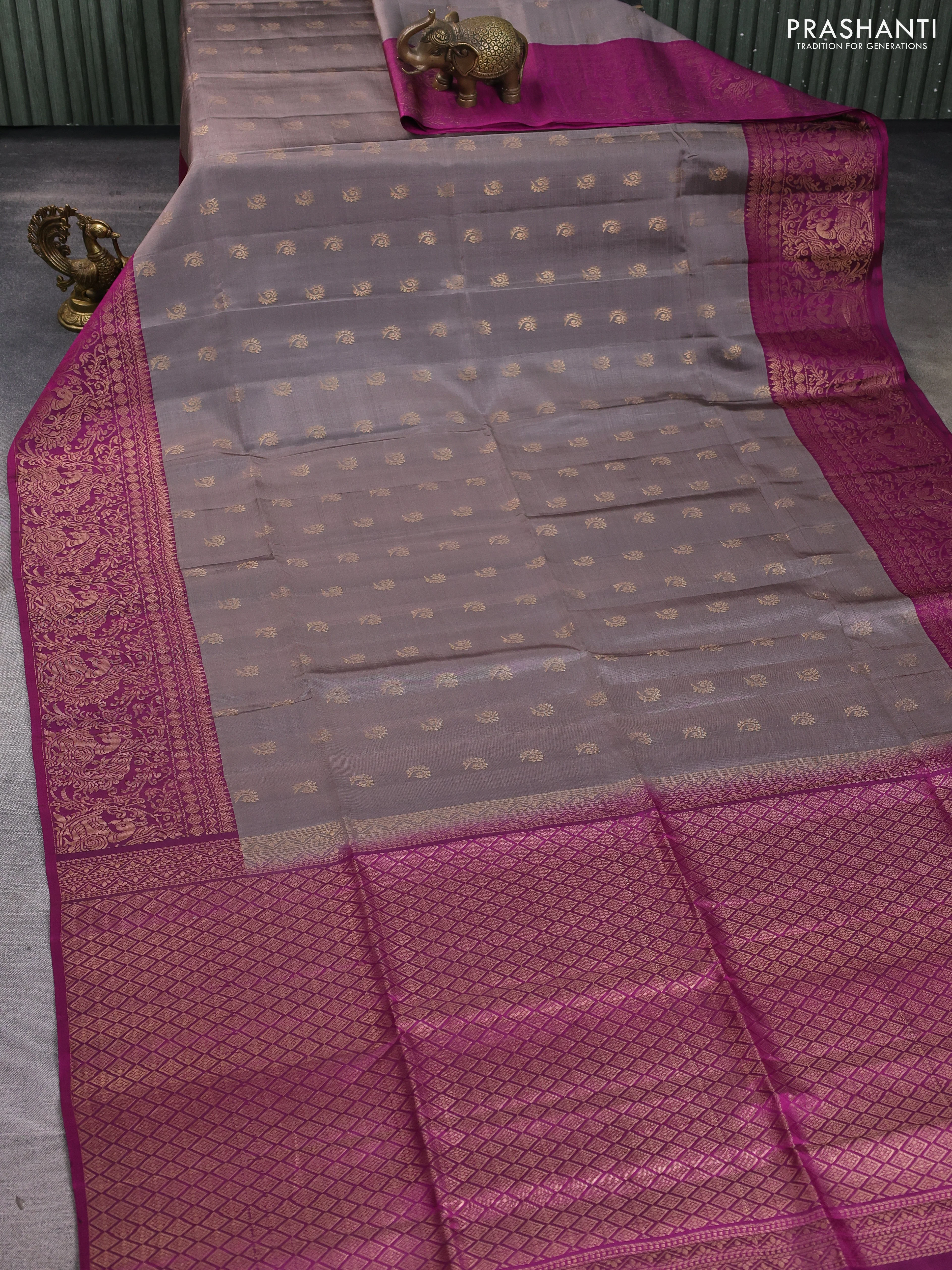 Kanchipuram soft silk saree pastel brown and magenta pink with allover zari woven buttas and long zari woven border - Image 2