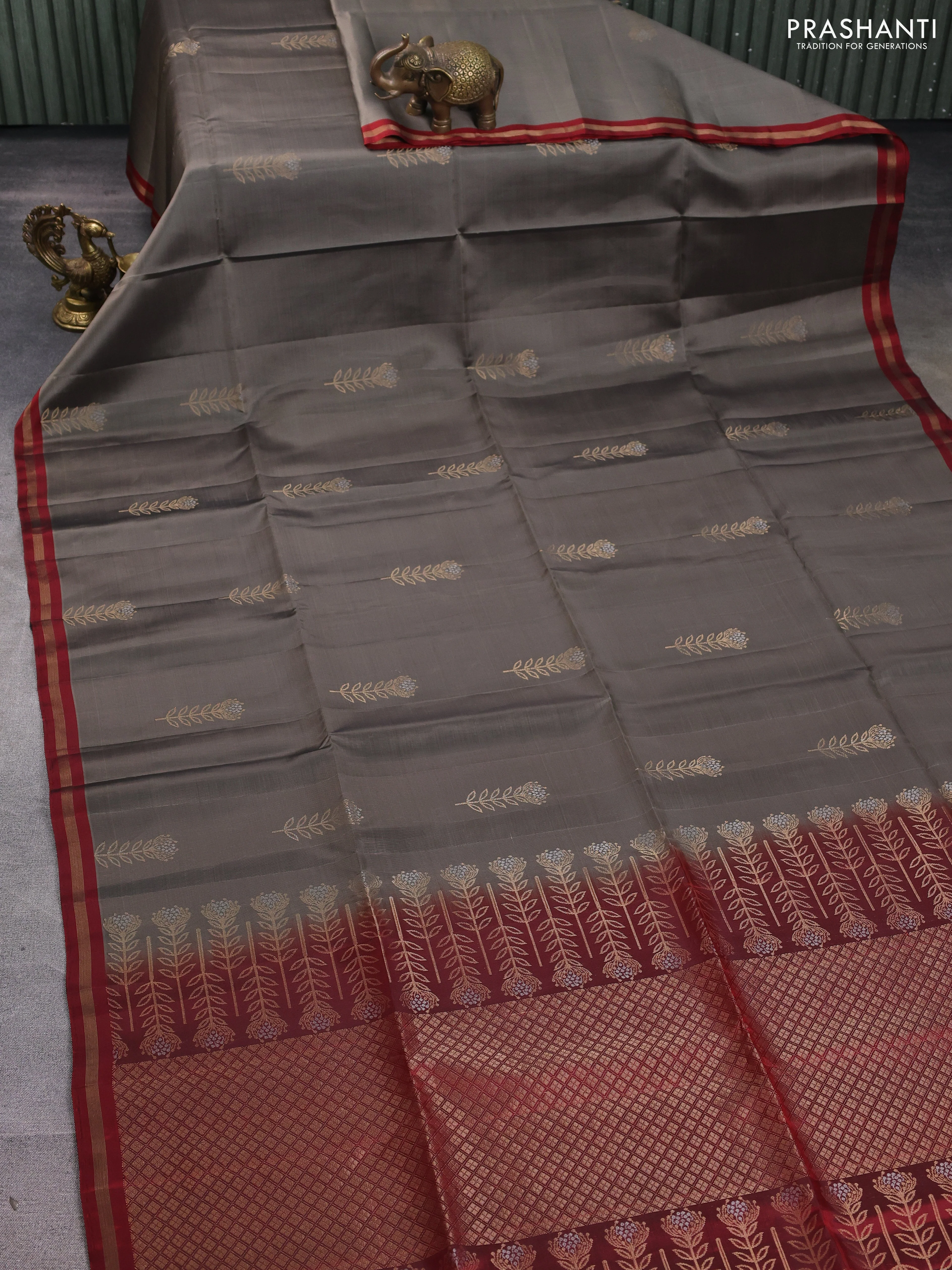 Kanchipuram soft silk saree pastel brown and maroon with zari woven buttas and zari woven border - Image 2