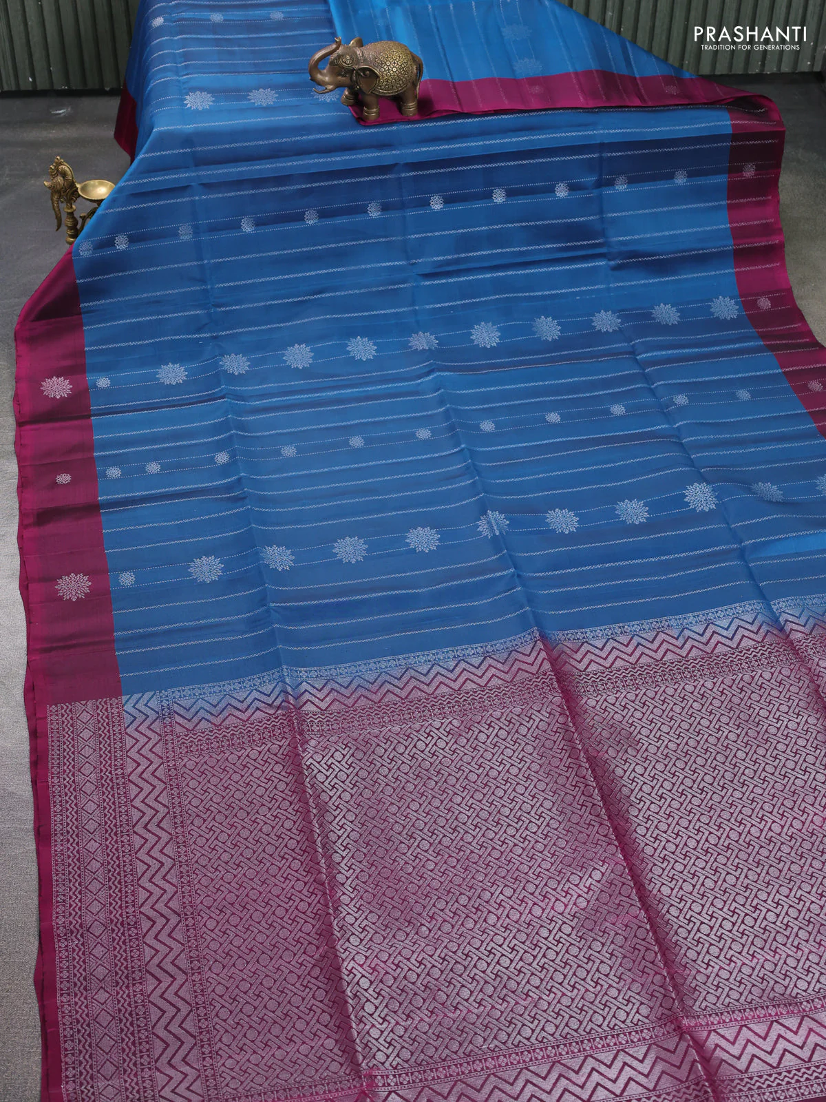 Kanchipuram soft silk saree peacock blue and magenta pink with allover zari stripes & buttas and zari woven border - Image 2