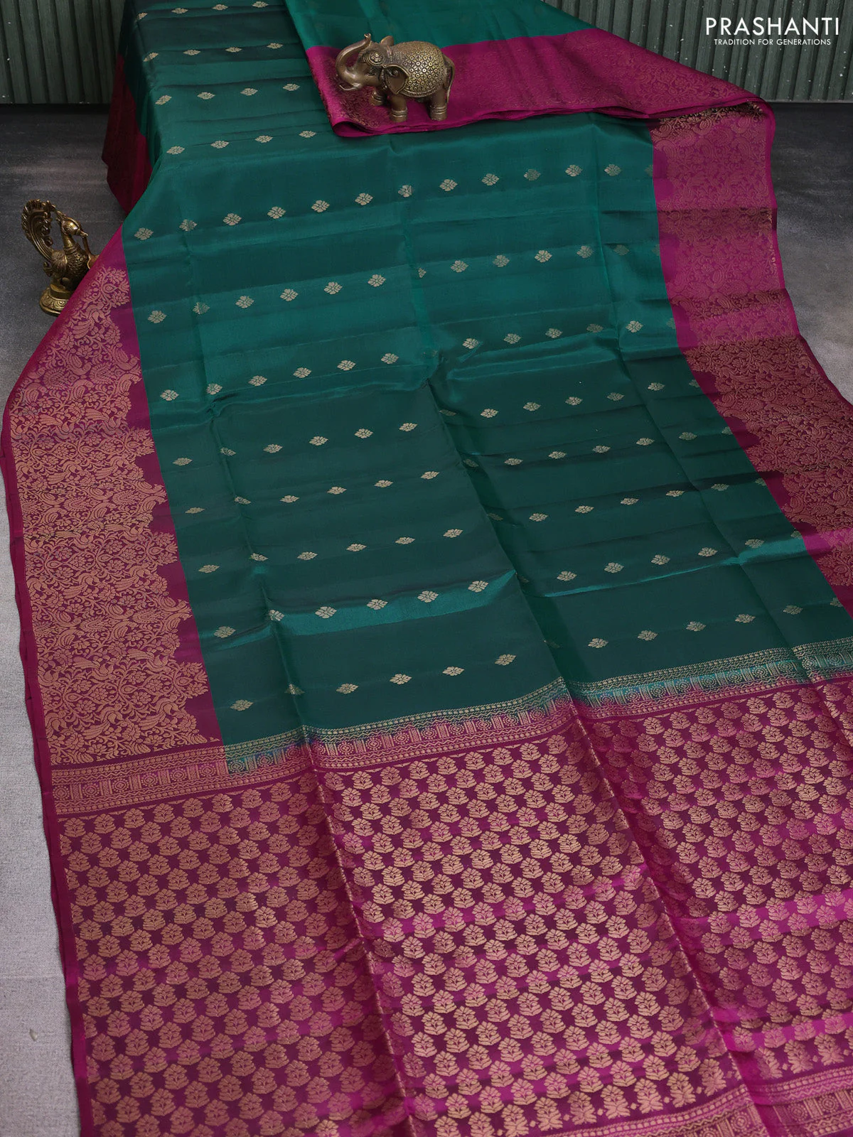 Kanchipuram soft silk saree peacock green and purple with allover zari woven buttas and long zari woven border - Image 2