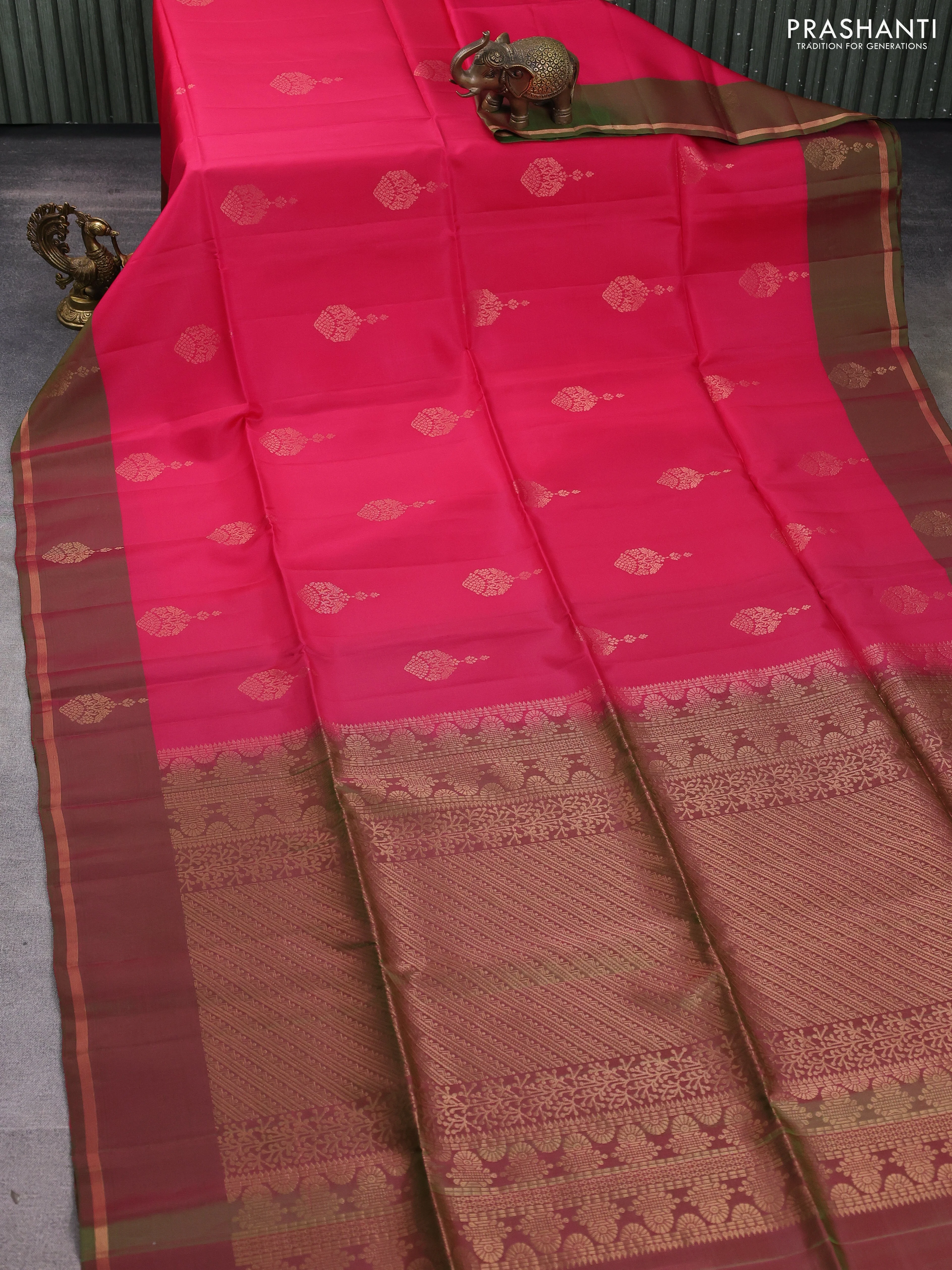 Kanchipuram soft silk saree pink and green with zari woven buttas and simple zari woven butta border - Image 2