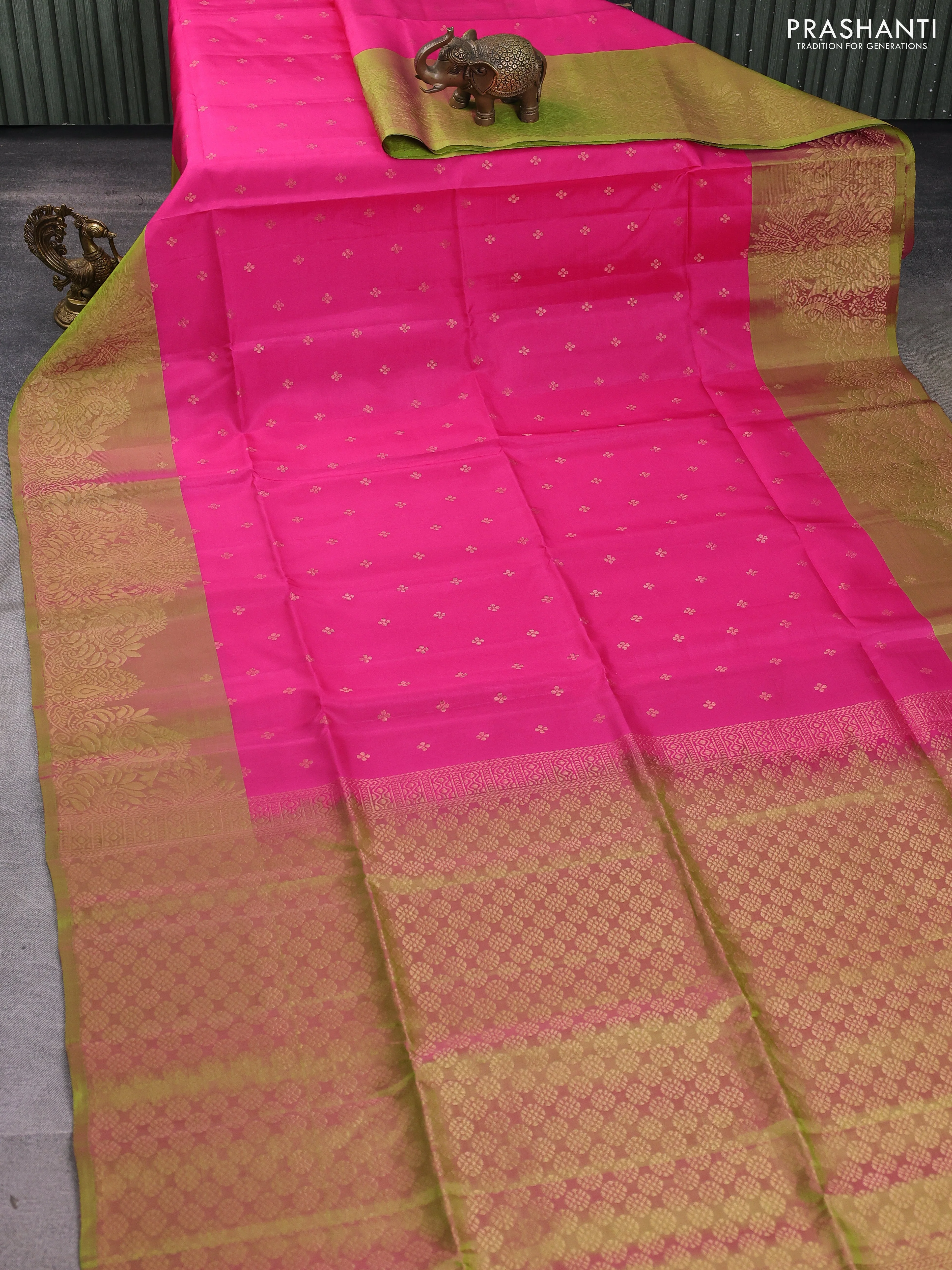 Kanchipuram soft silk saree pink and light green with allover zari woven buttas and long zari woven border - Image 2