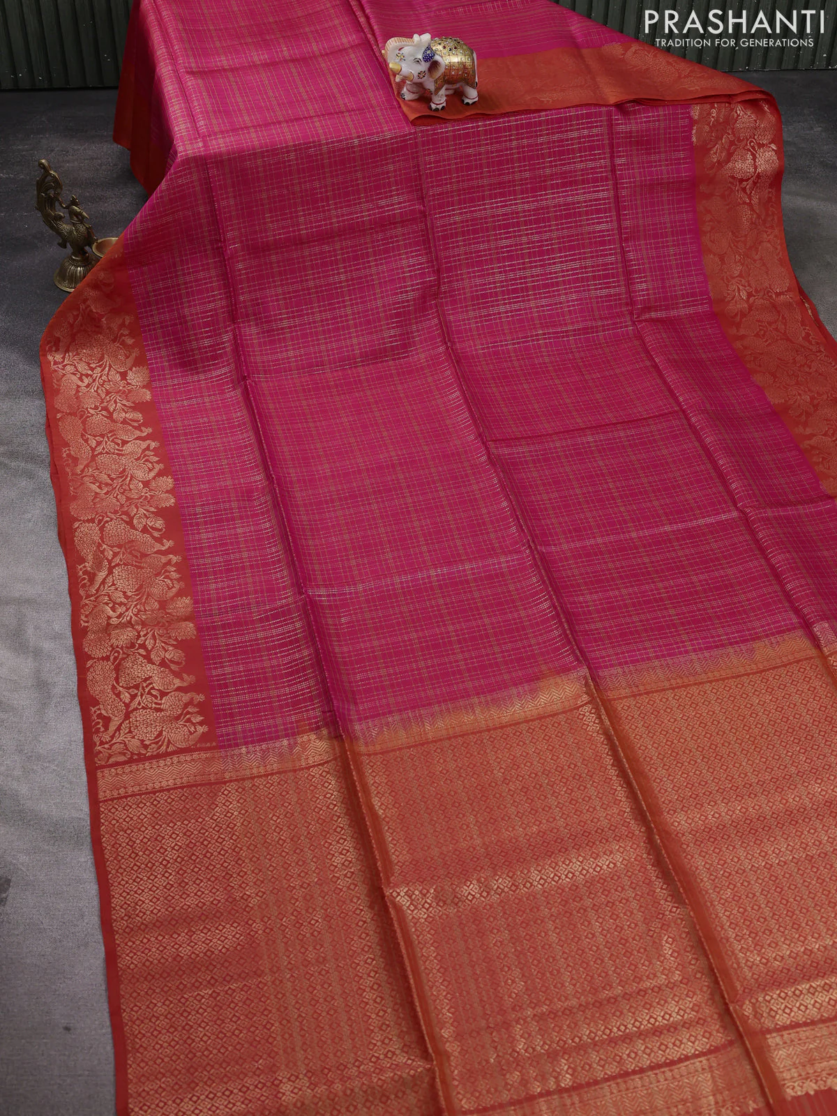 Kanchipuram soft silk saree pink and orange with allover zari checks & buttas and long zari woven border - Image 2