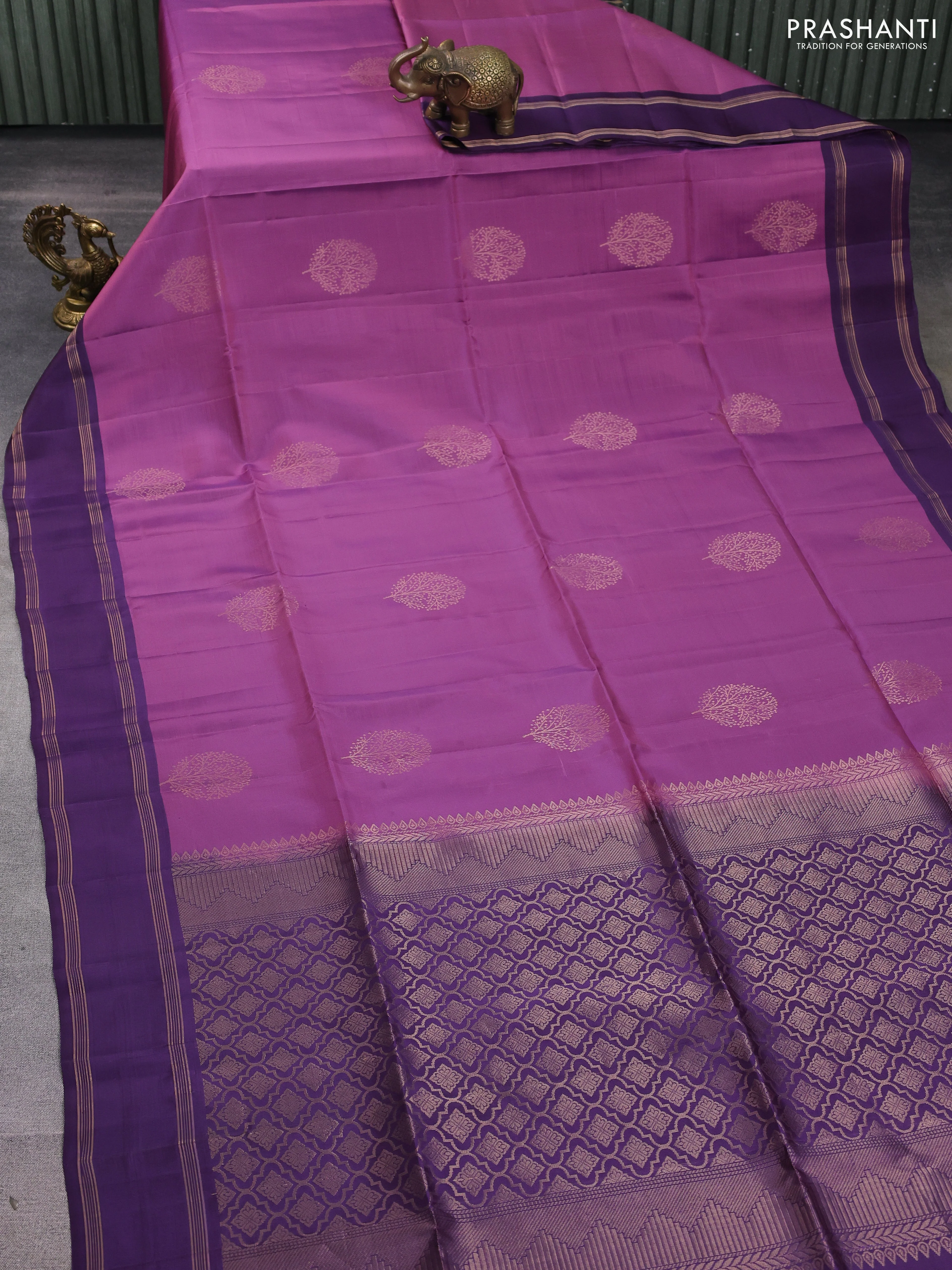 Kanchipuram soft silk saree purple and deep violet with zari woven buttas and rettapet zari woven border - Image 2