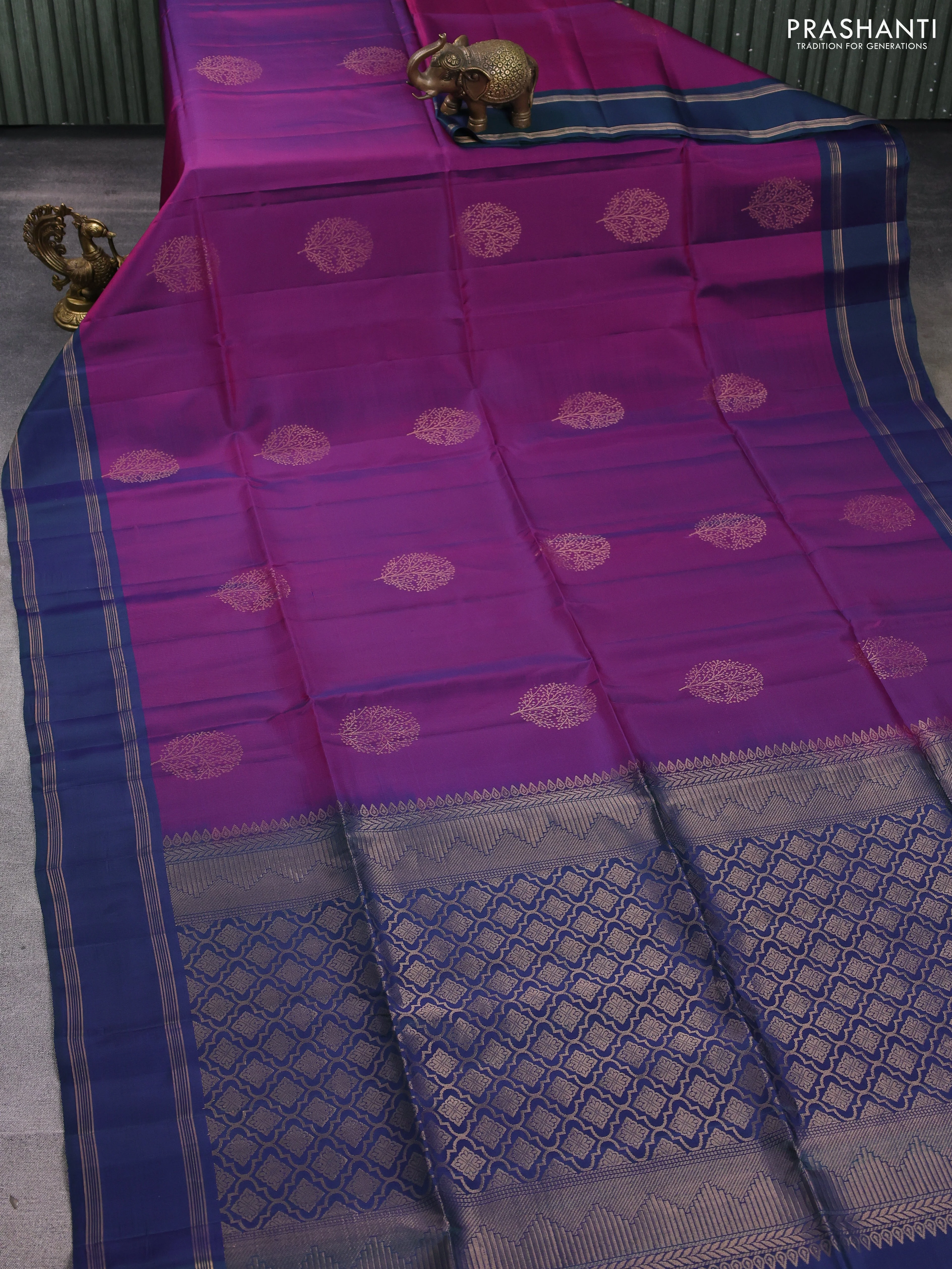 Kanchipuram soft silk saree purple and green with zari woven buttas and rettapet zari woven border - Image 2