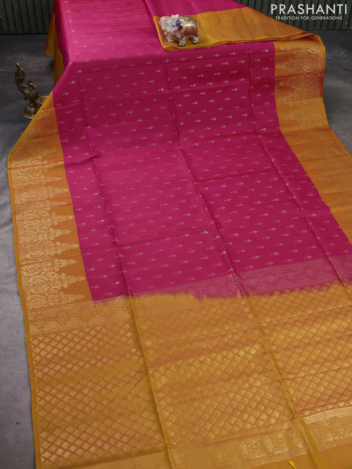 Kanchipuram soft silk saree reddish pink and yellow with allover zari woven buttas and long zari woven border - Image 2