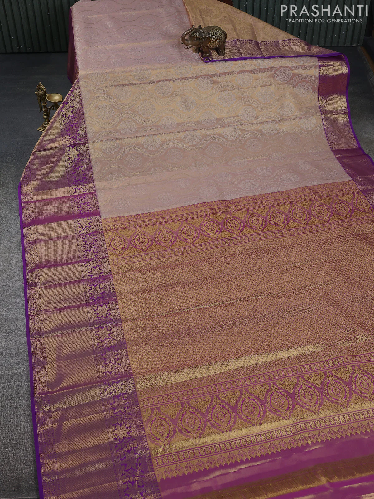 Kanchipuram tissue silk saree pastel pink and purple with allover zari woven brocade weaves and long zari woven border - Image 2