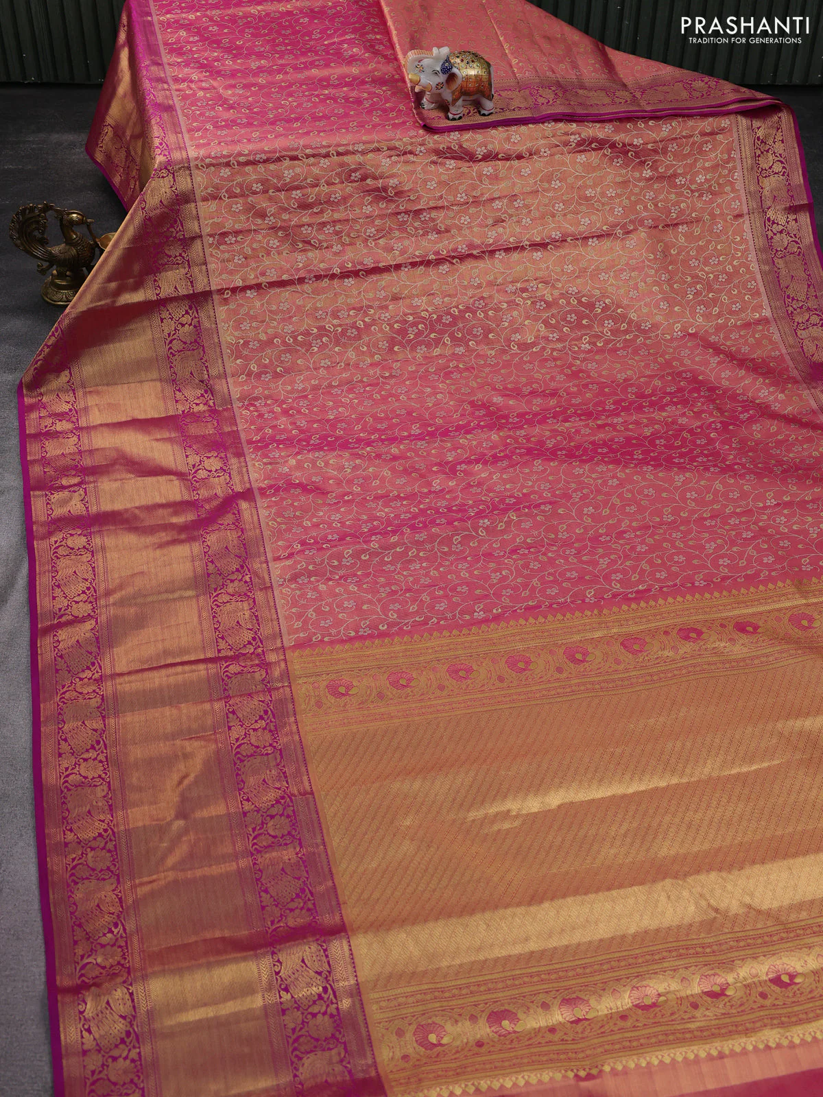 Kanchipuram tissue silk saree pink shade with allover zari woven brocade weaves and long zari woven border - Image 2