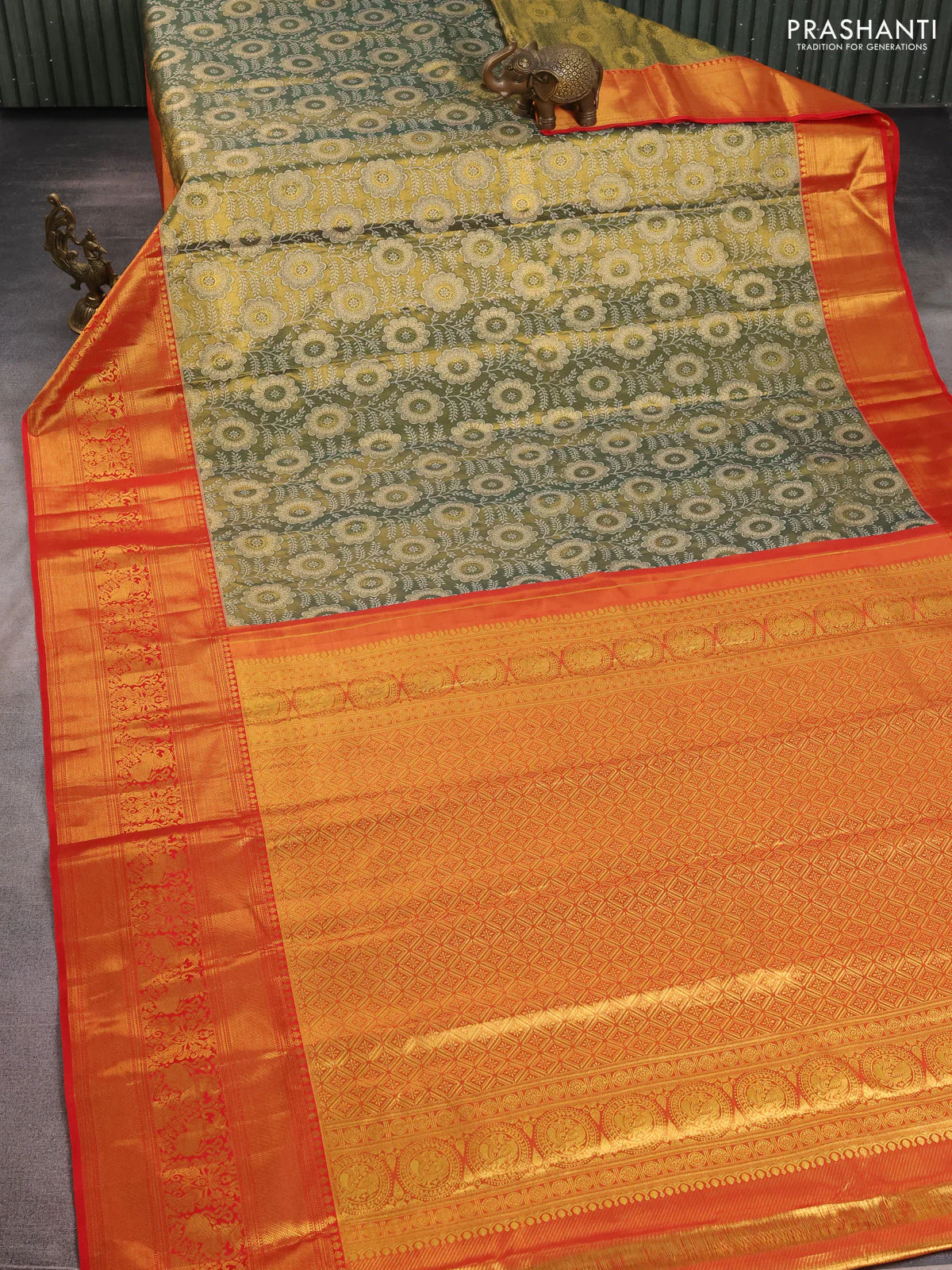 Kanchipuram tissue silk saree sap green and red with allover zari woven brocade weaves and long zari woven border - Image 2