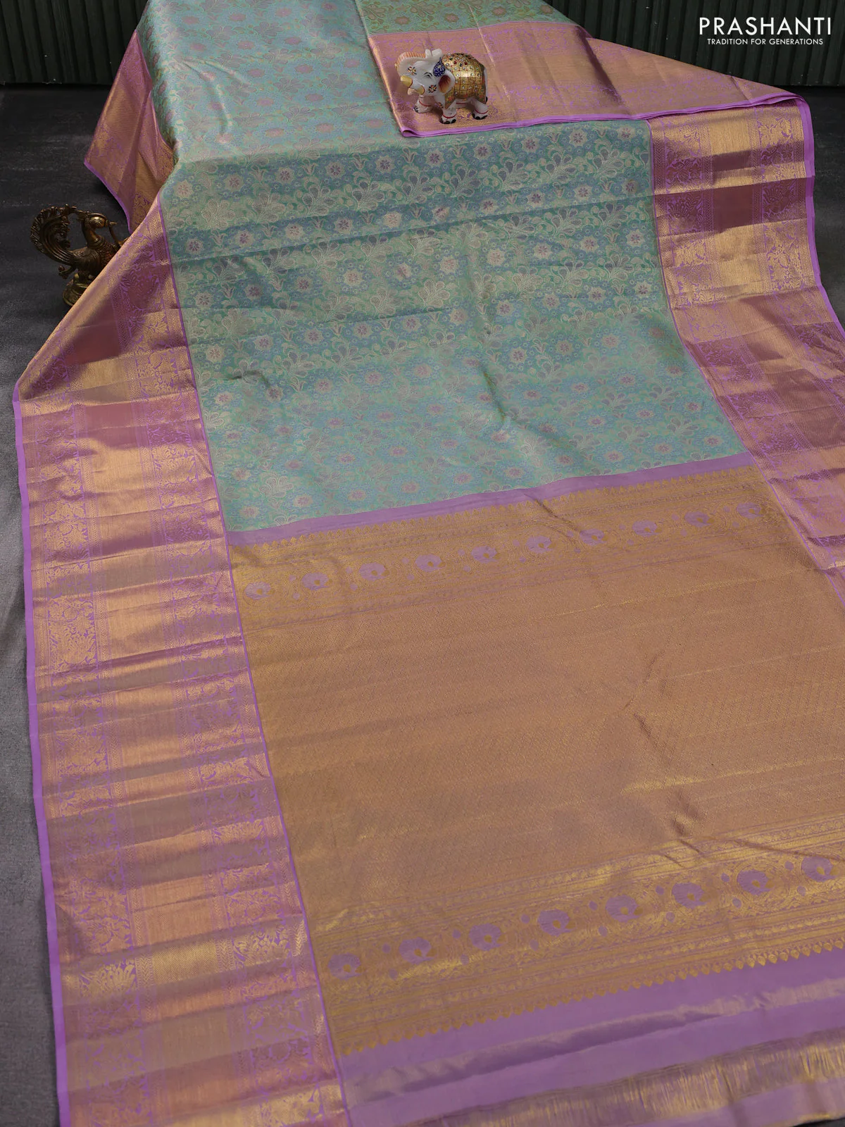 Kanchipuram tissue silk saree teal green and lavender with allover zari woven brocade weaves and long zari woven border - Image 2