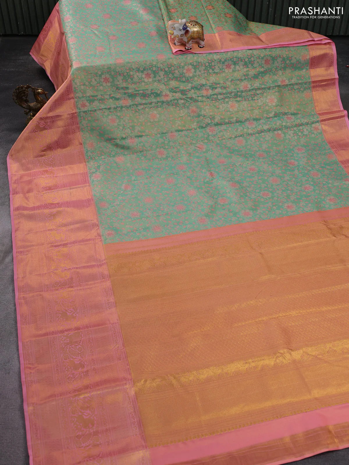 Kanchipuram tissue silk saree teal green and peach pink with allover zari woven brocade weaves and long zari woven border - Image 2