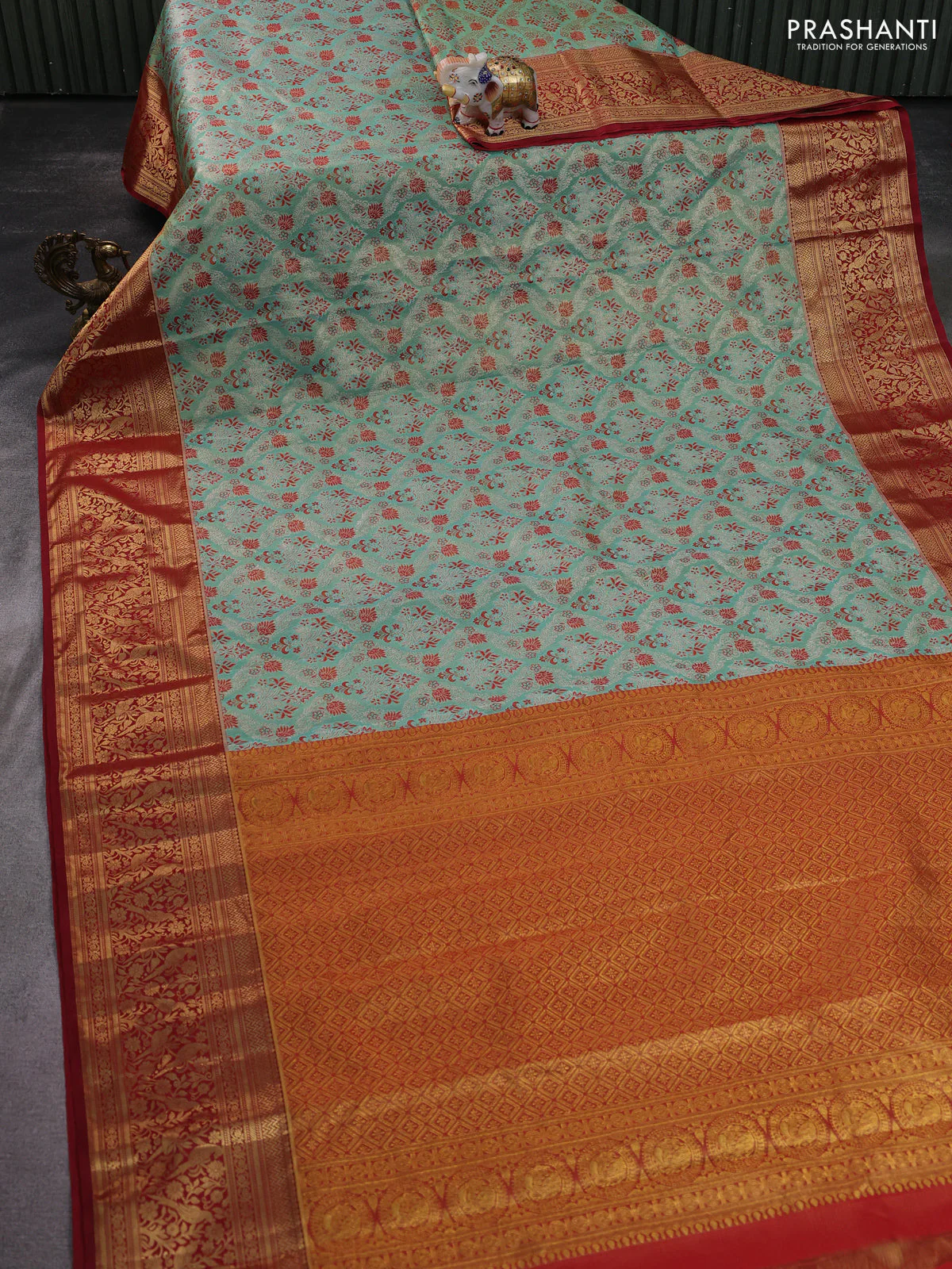 Kanchipuram tissue silk saree teal gren and maroon with allover zari woven brocade weaves and zari woven border - Image 2