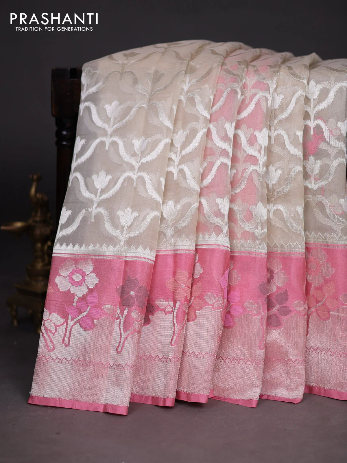 Kora Jamdhani silk saree beige and peach pink with alover jamdhani weaves long floral design zari woven border - Image 2