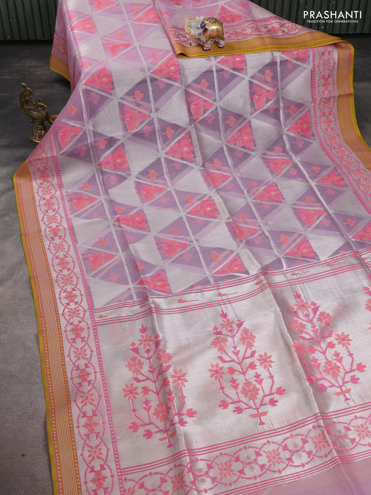 Kora jamdhani silk saree lavender and mustard green with allover jamdhani weaves and zari woven border - Image 2