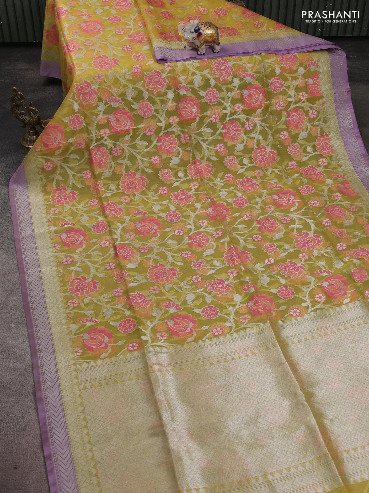 Kora jamdhani silk saree lime yellow and lavender with allover jamdhani weaves and zari woven border - Image 2