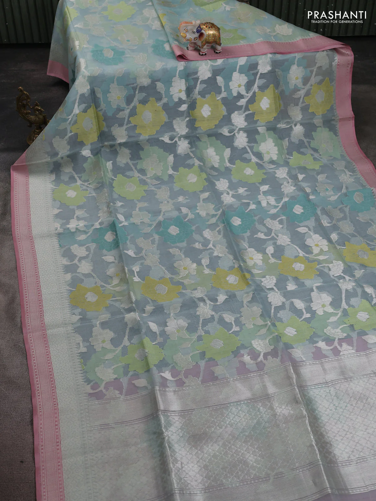 Kora jamdhani silk saree pastel blue and peach pink with allover jamdhani weaves and zari woven border - Image 2