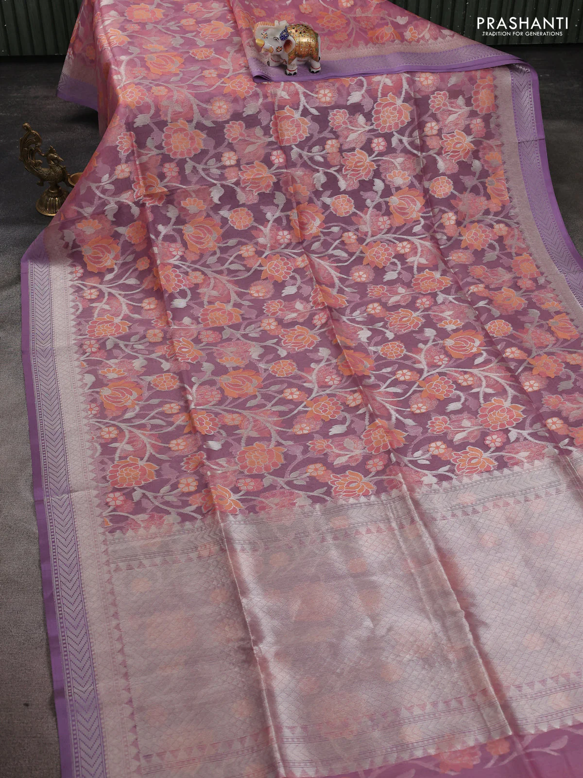 Kora jamdhani silk saree peach pink and lavender with allover jamdhani weaves and zari woven border - Image 2